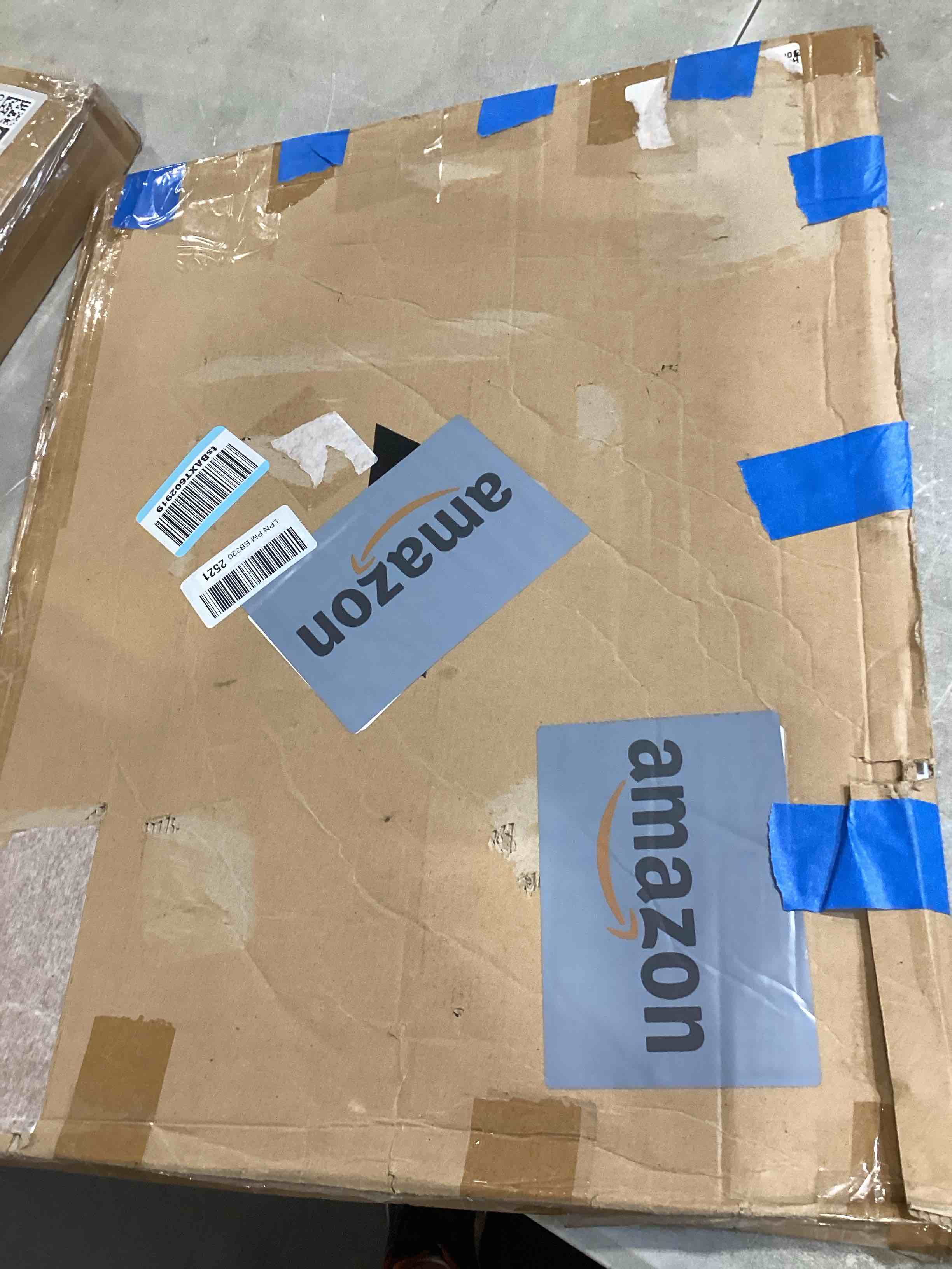 https://s3.amazonaws.com/lotting-images-prod/bidfta/GRA2602222_1754574157613.jpeg
