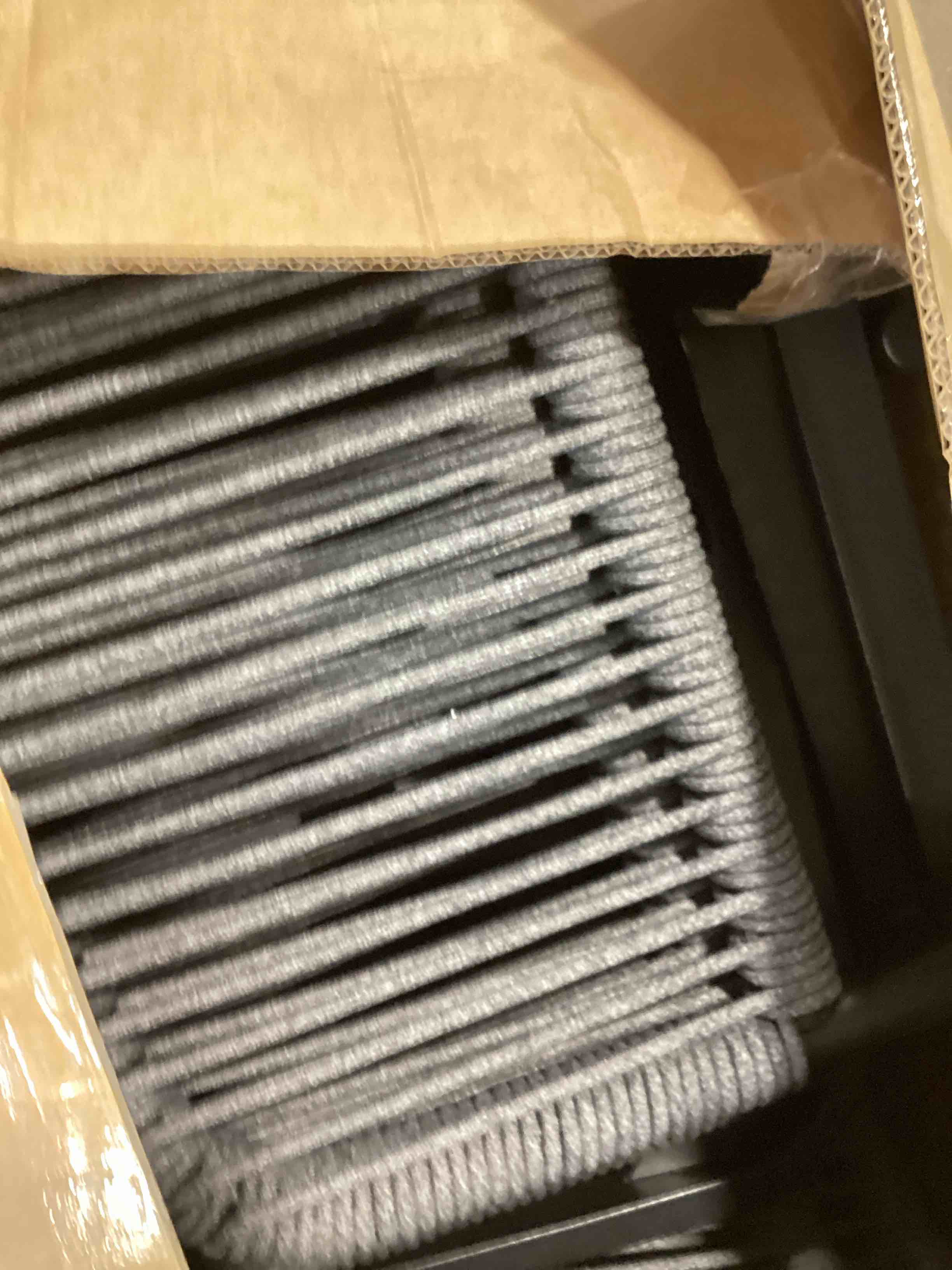 https://s3.amazonaws.com/lotting-images-prod/bidfta/GRA2602258_1754578737309.jpeg
