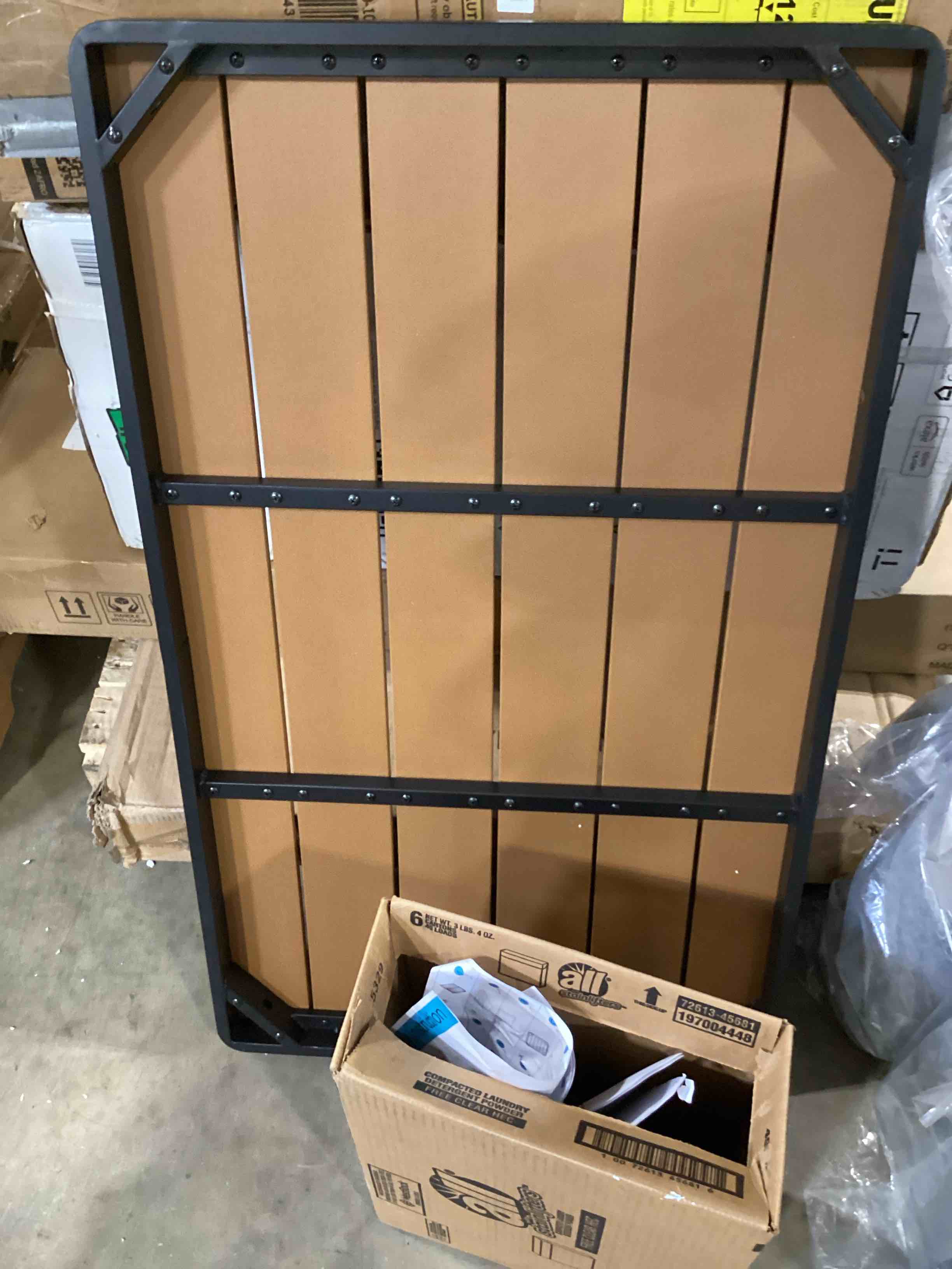 https://s3.amazonaws.com/lotting-images-prod/bidfta/GRA2602258_1754578747594.jpeg