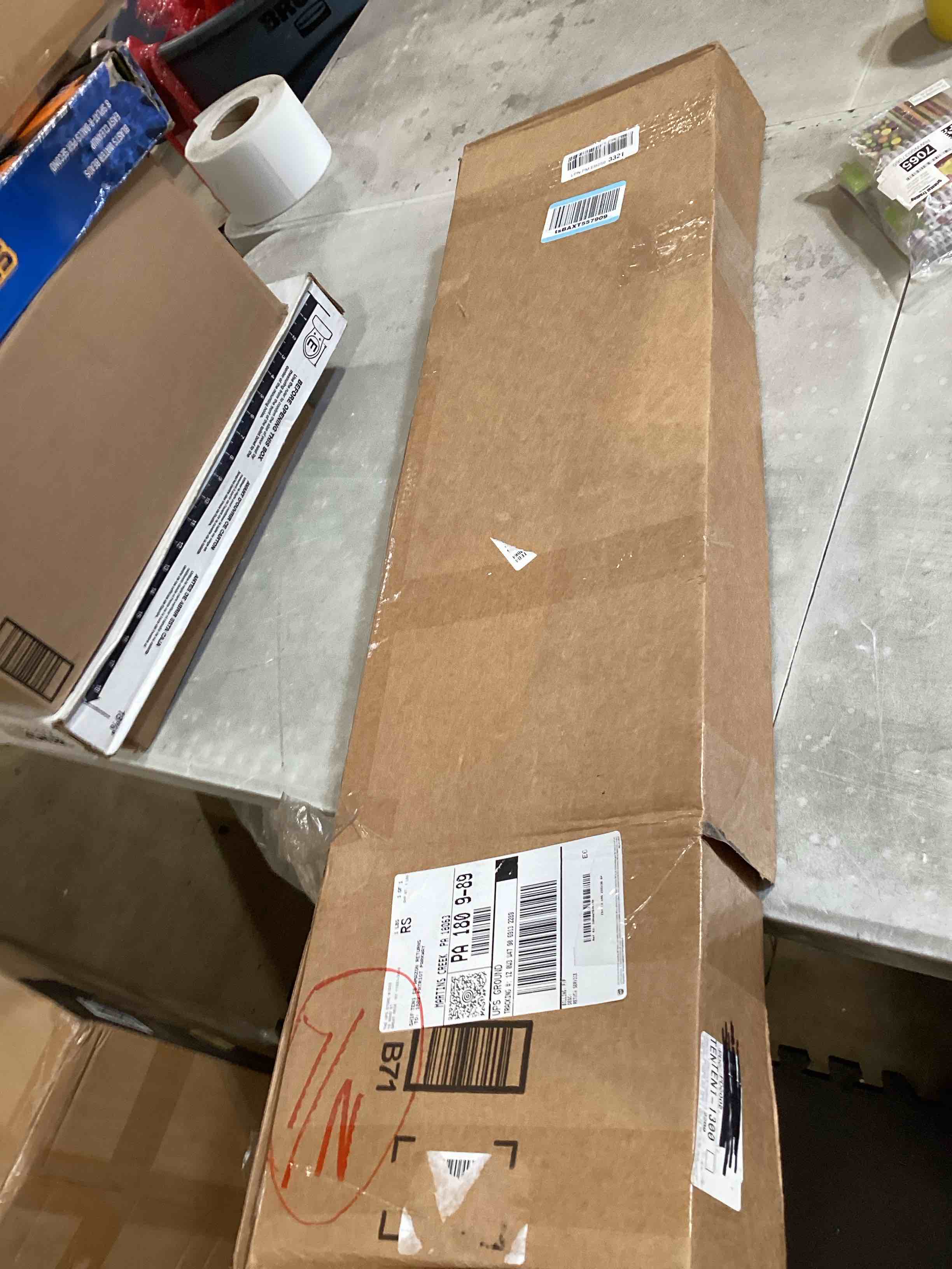 https://s3.amazonaws.com/lotting-images-prod/bidfta/GRA2602446_1754664508581.jpeg