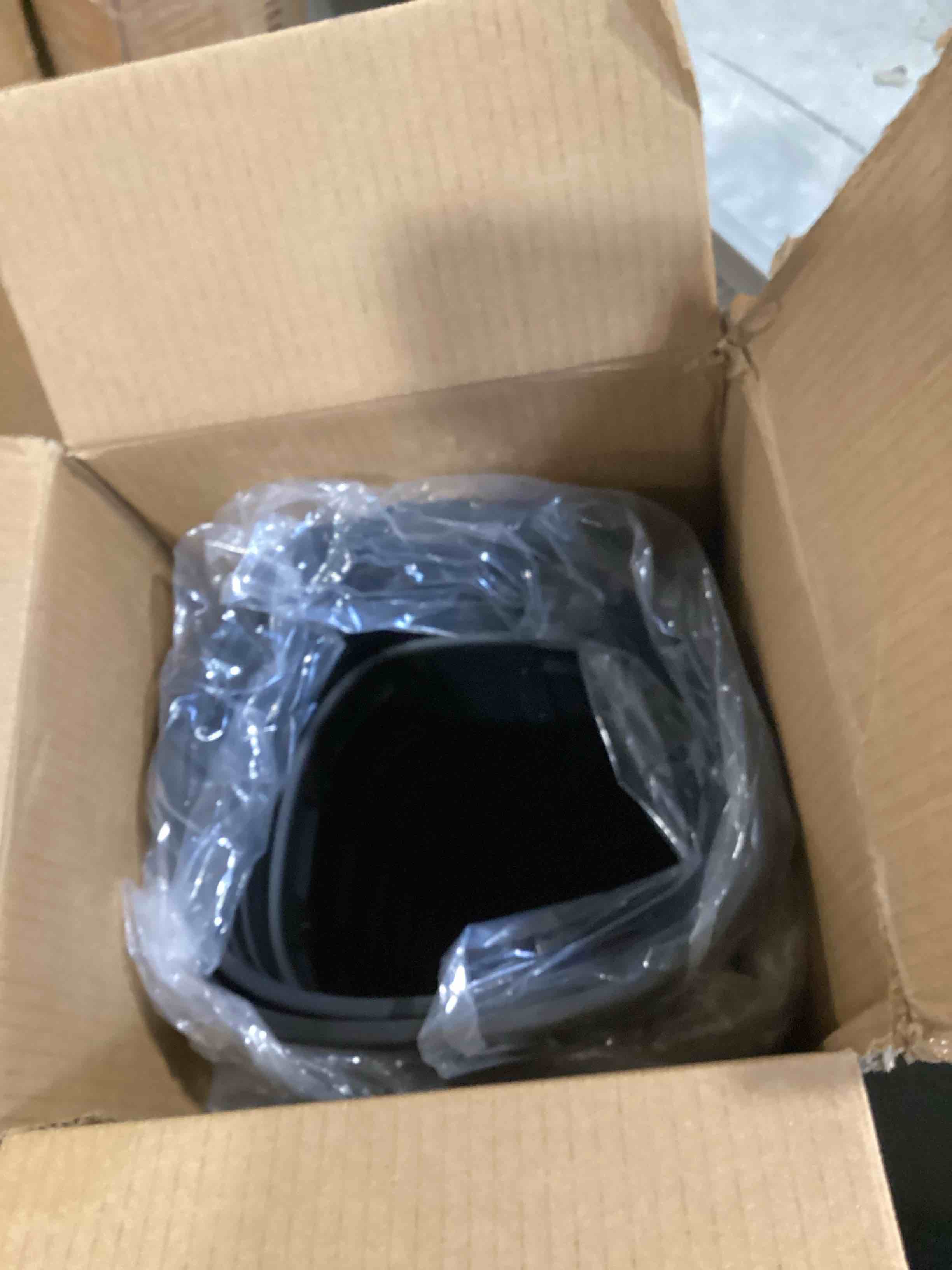 https://s3.amazonaws.com/lotting-images-prod/bidfta/GRA2602478_1754669780402.jpeg