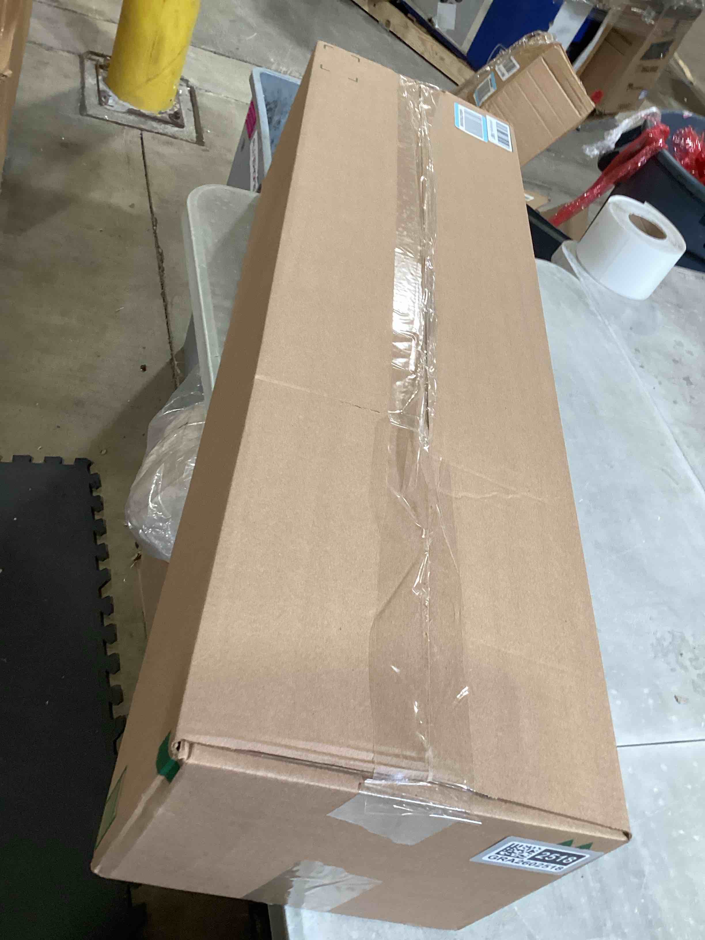 https://s3.amazonaws.com/lotting-images-prod/bidfta/GRA2602518_1754672424284.jpeg