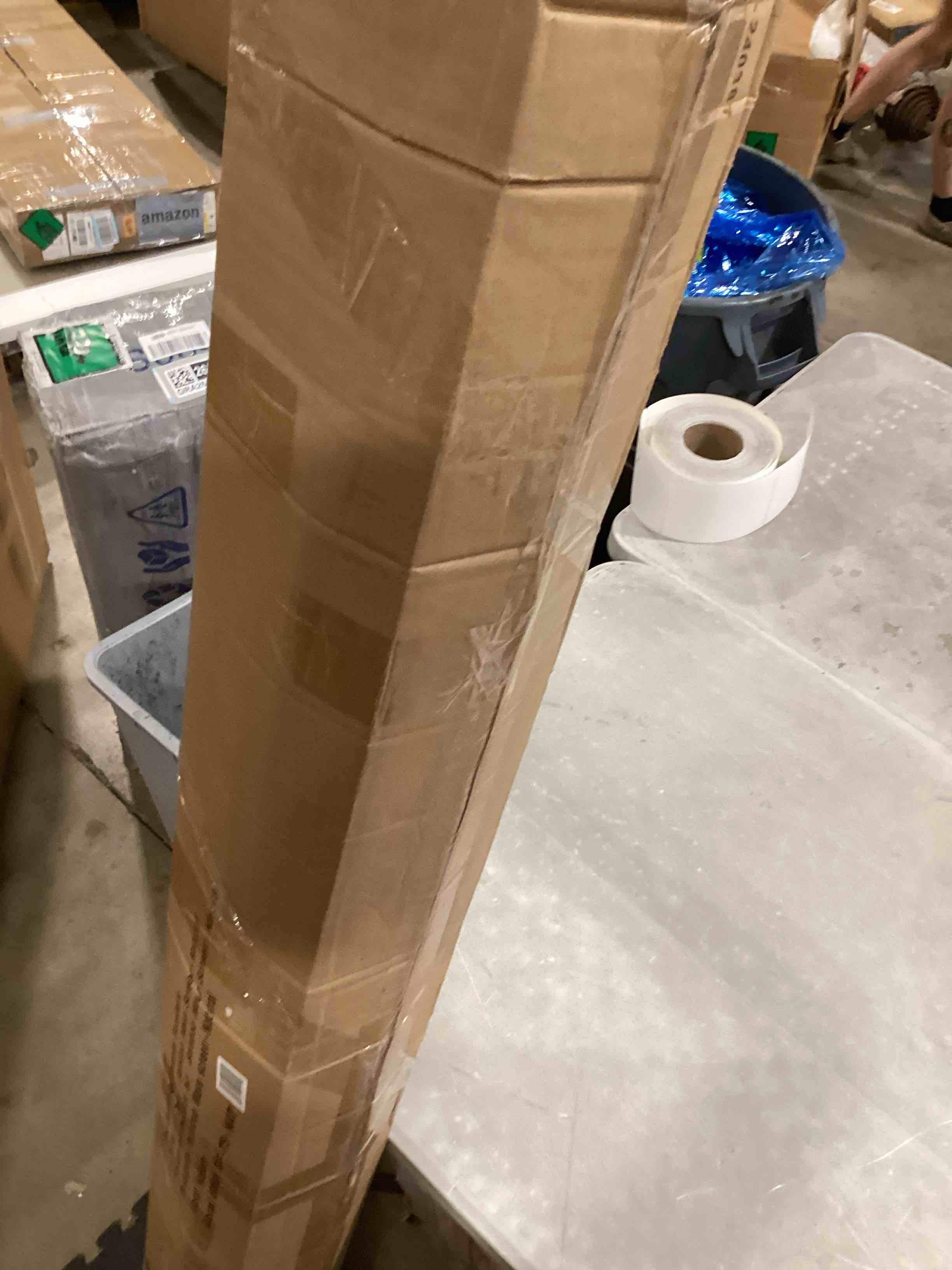 https://s3.amazonaws.com/lotting-images-prod/bidfta/GRA2602652_1754915782630.jpeg