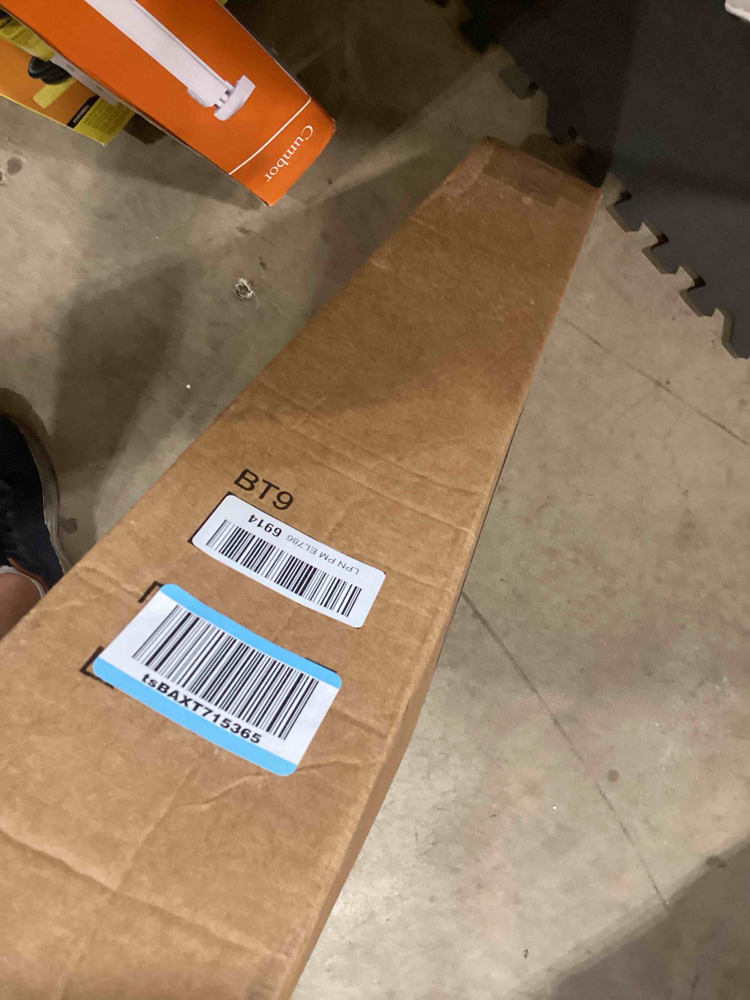 https://s3.amazonaws.com/lotting-images-prod/bidfta/GRA2602706_1754920376533.jpeg