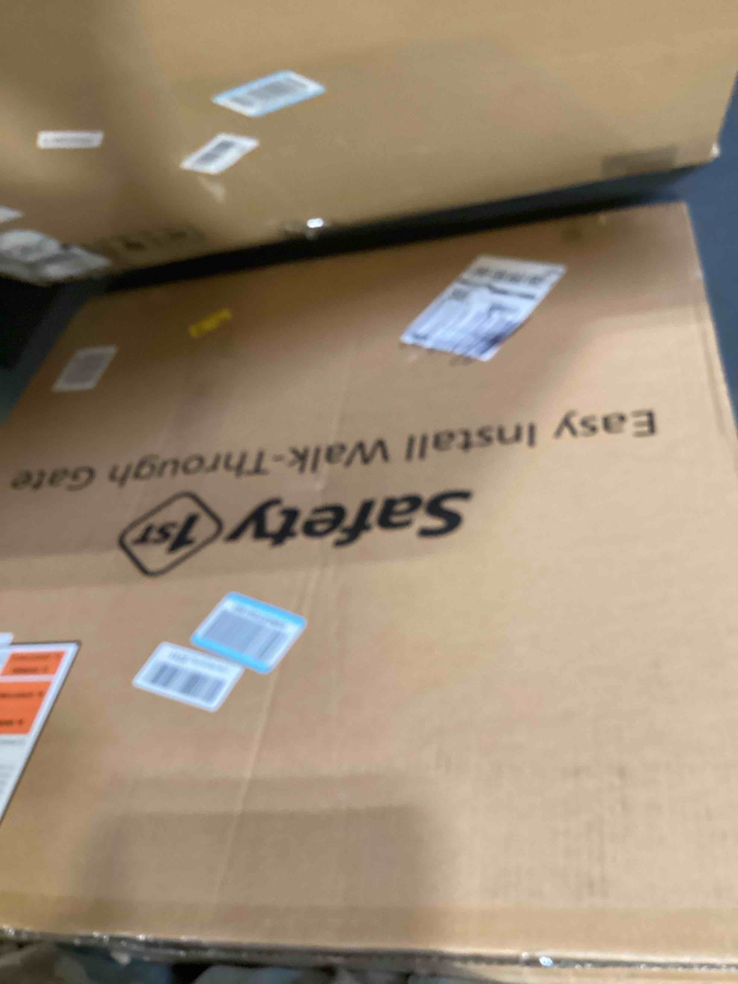 https://s3.amazonaws.com/lotting-images-prod/bidfta/GRA2602764_1754925597372.jpeg