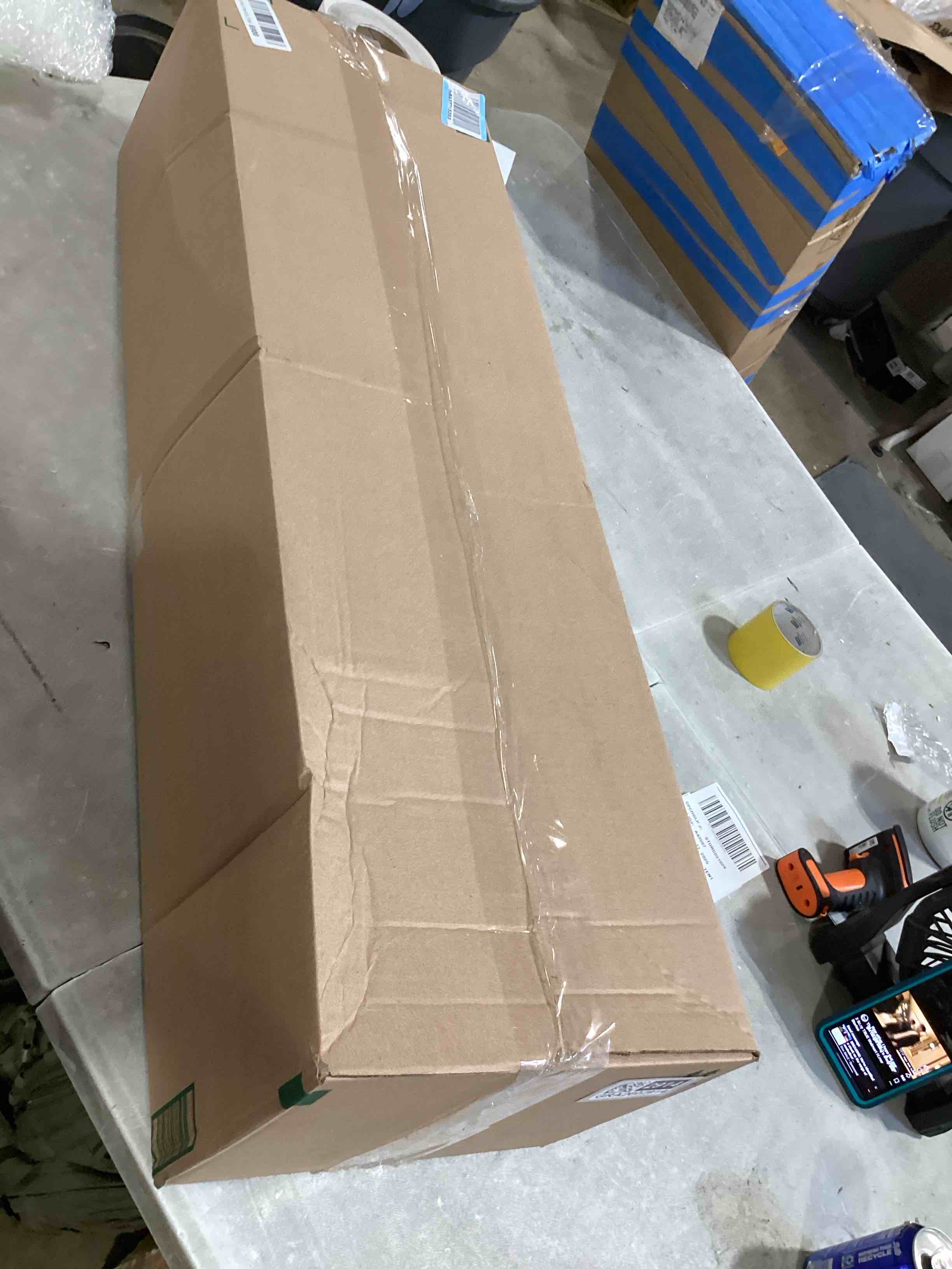 https://s3.amazonaws.com/lotting-images-prod/bidfta/GRA2602914_1754939582664.jpeg