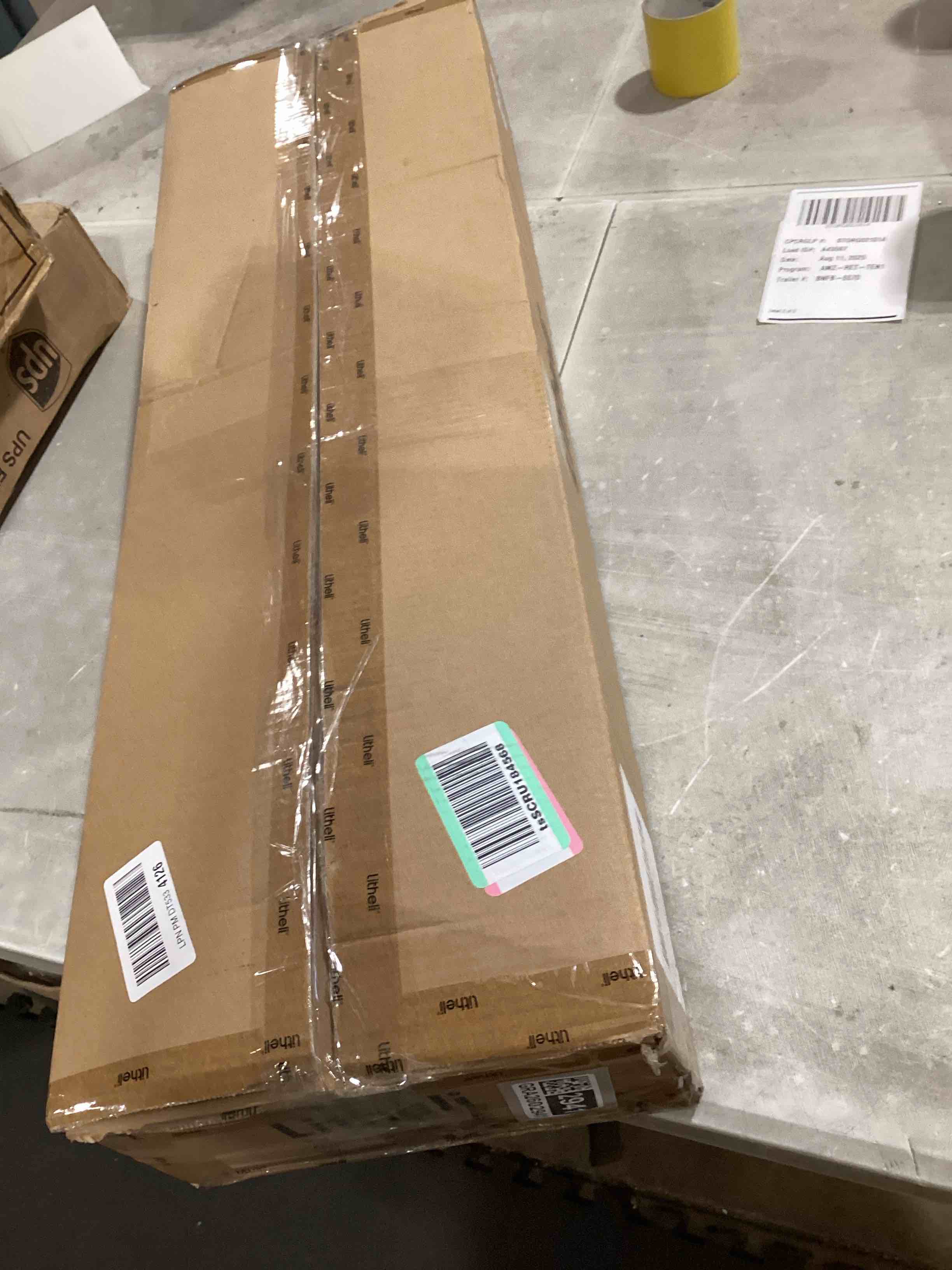 https://s3.amazonaws.com/lotting-images-prod/bidfta/GRA2602941_1754997545475.jpeg