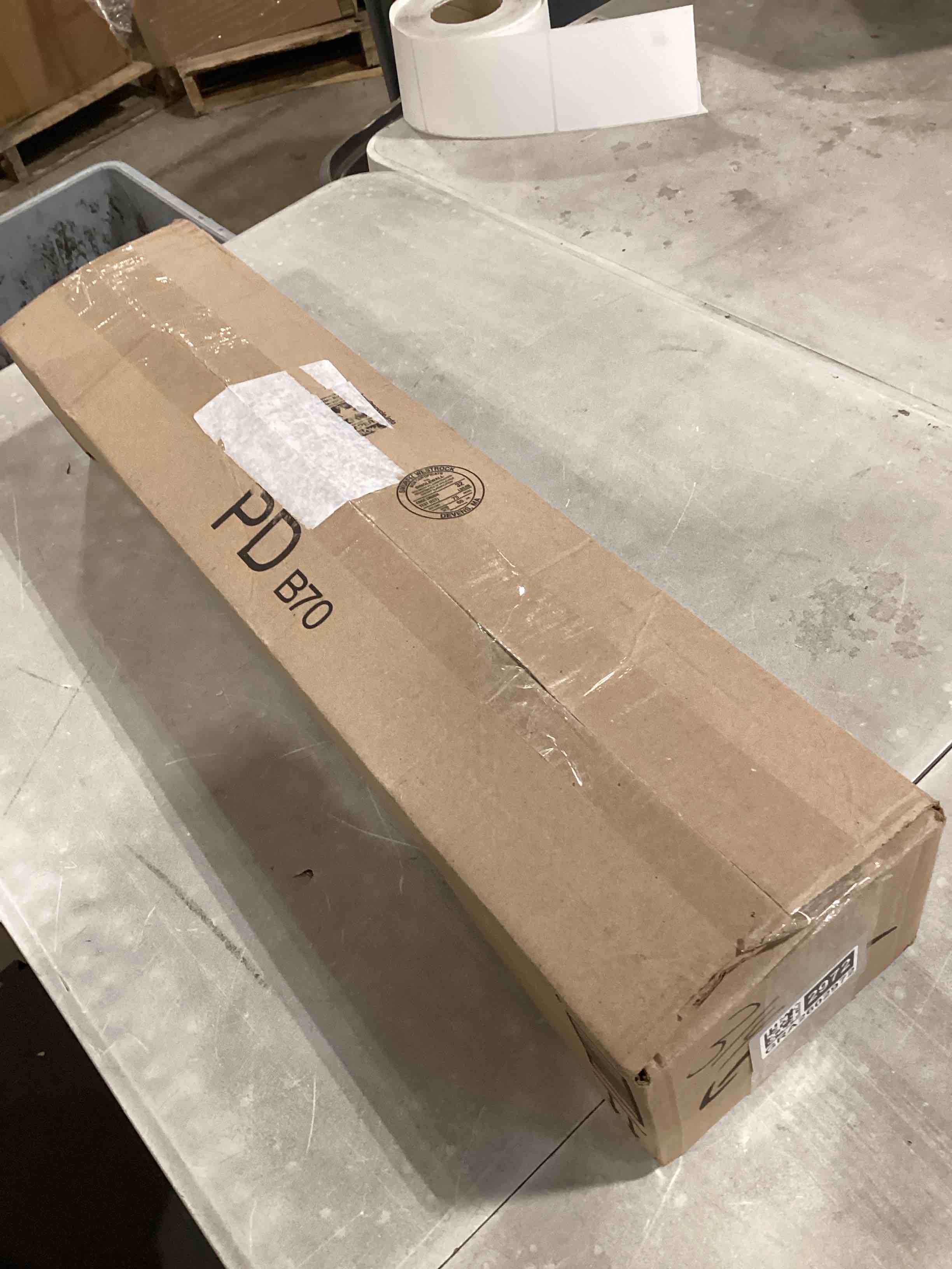 https://s3.amazonaws.com/lotting-images-prod/bidfta/GRA2602972_1754999451877.jpeg