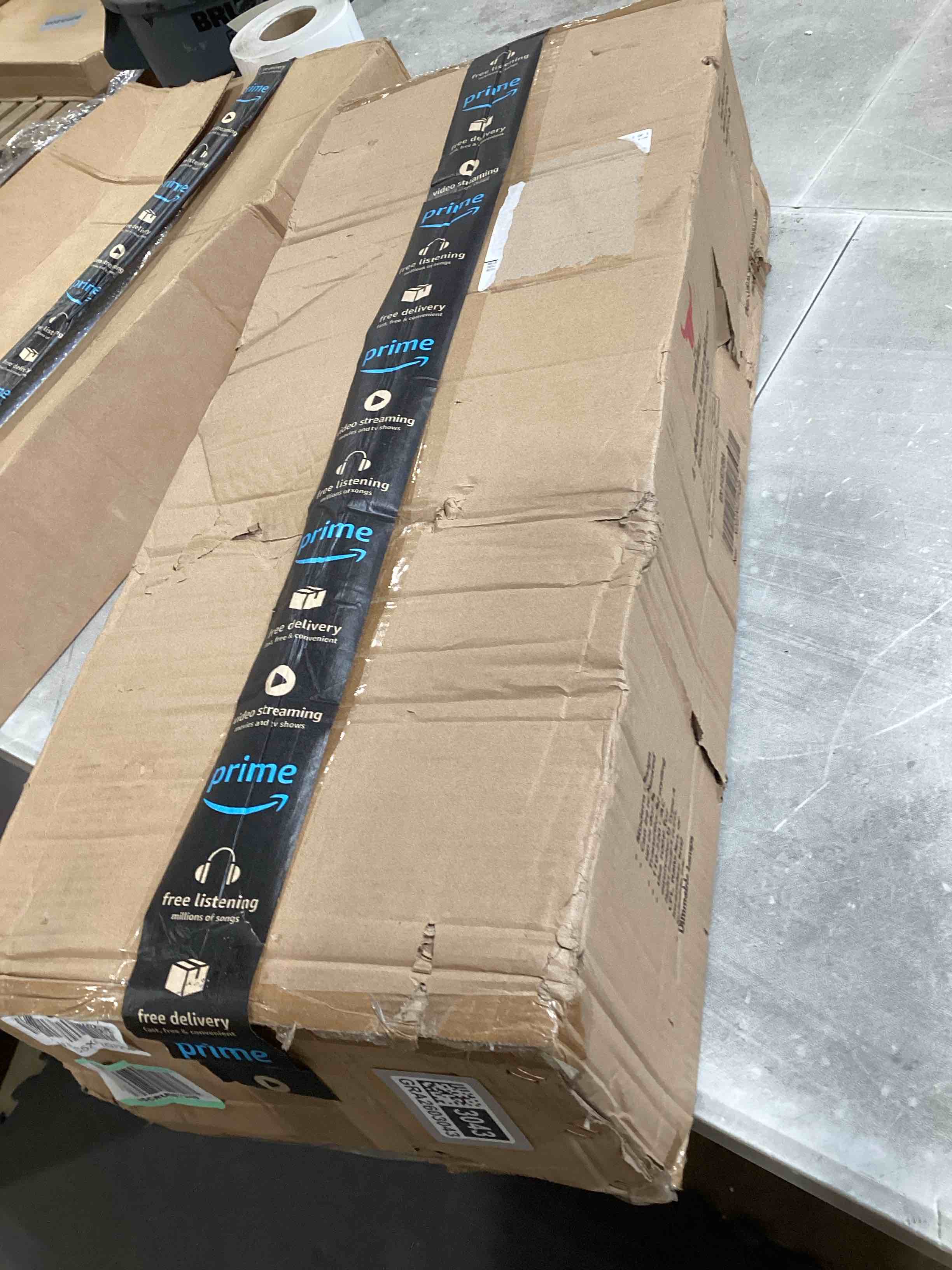 https://s3.amazonaws.com/lotting-images-prod/bidfta/GRA2603043_1755006531767.jpeg