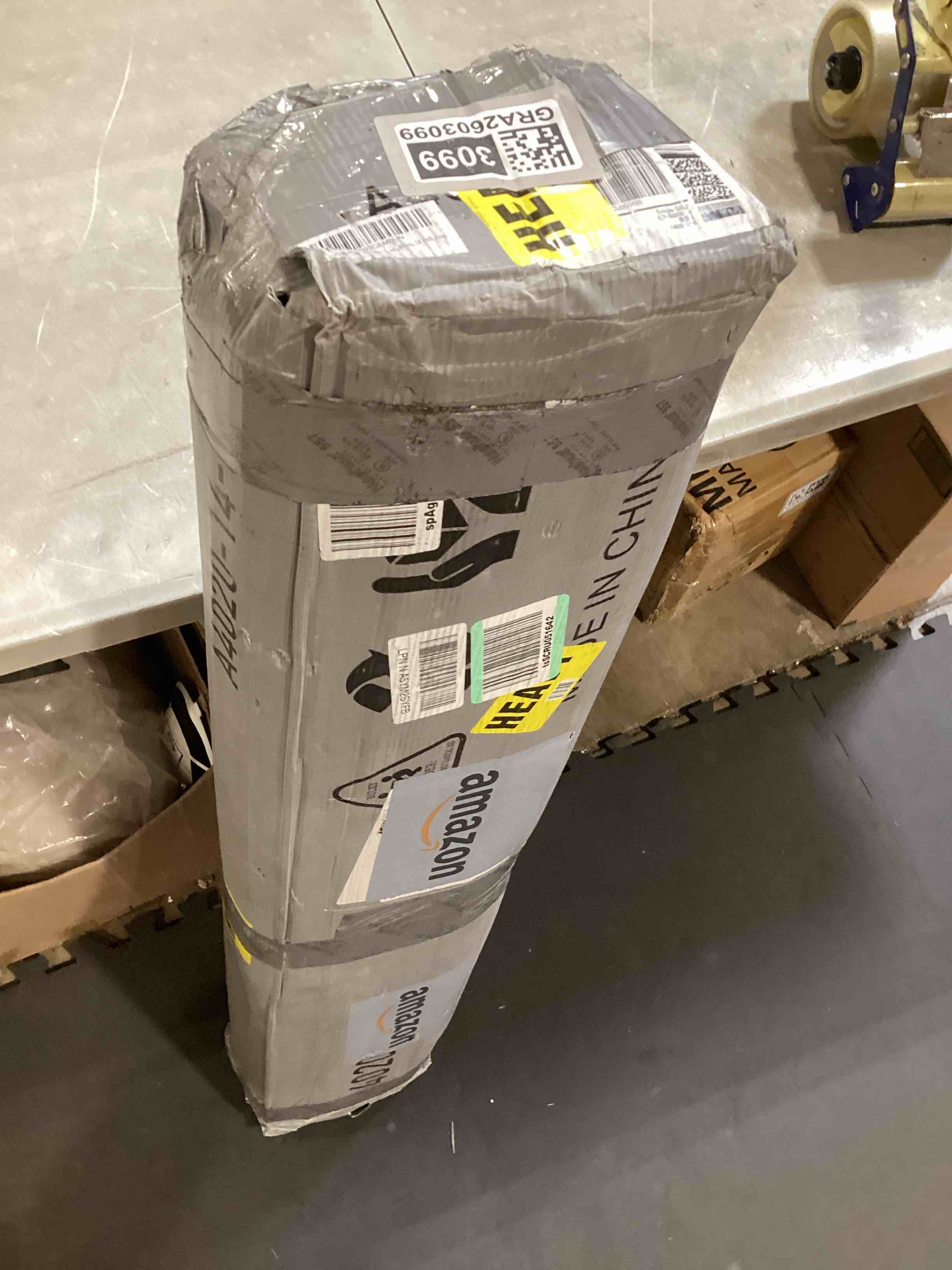 https://s3.amazonaws.com/lotting-images-prod/bidfta/GRA2603099_1755011456674.jpeg