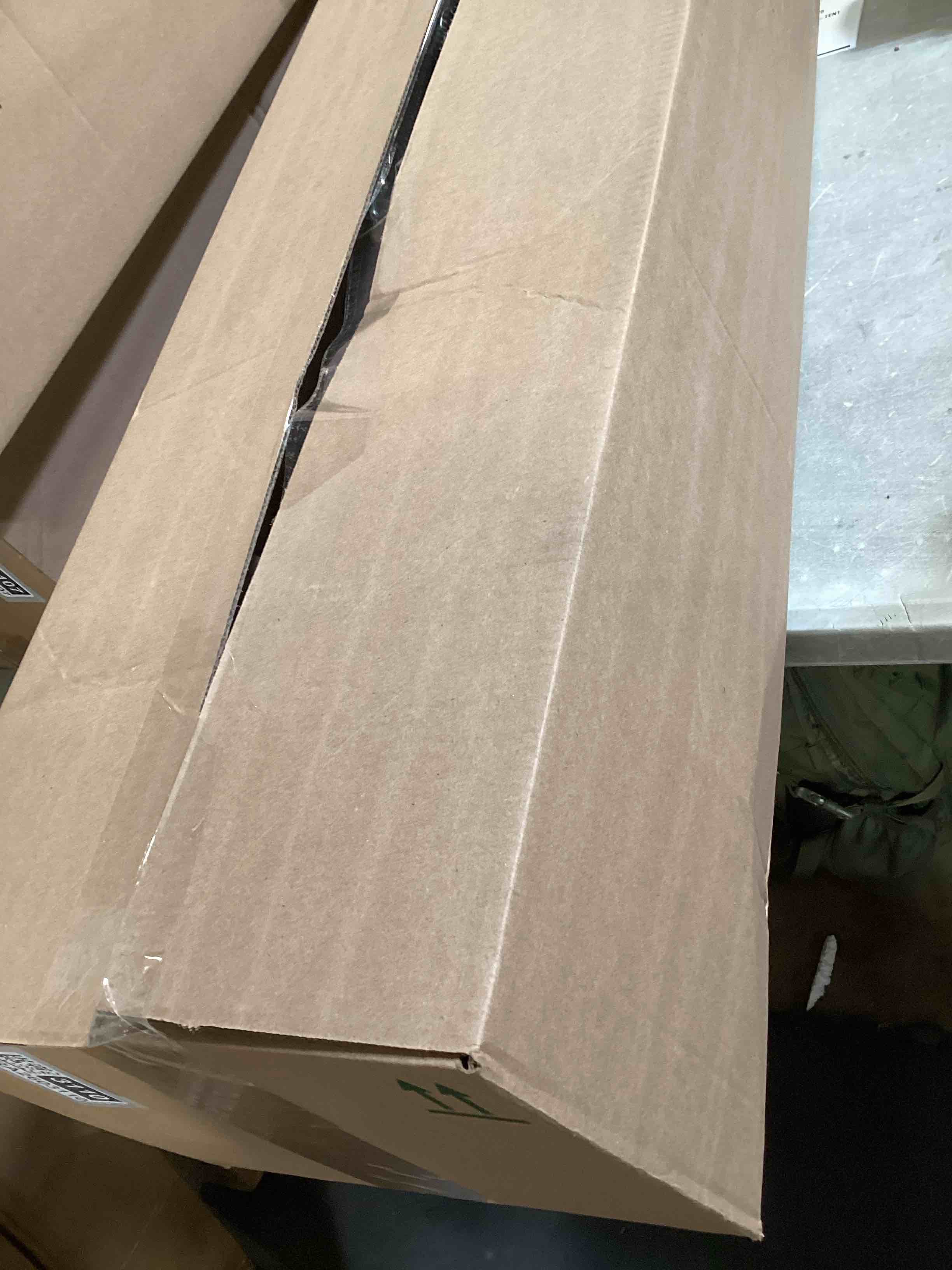 https://s3.amazonaws.com/lotting-images-prod/bidfta/GRA2603110_1755014868911.jpeg