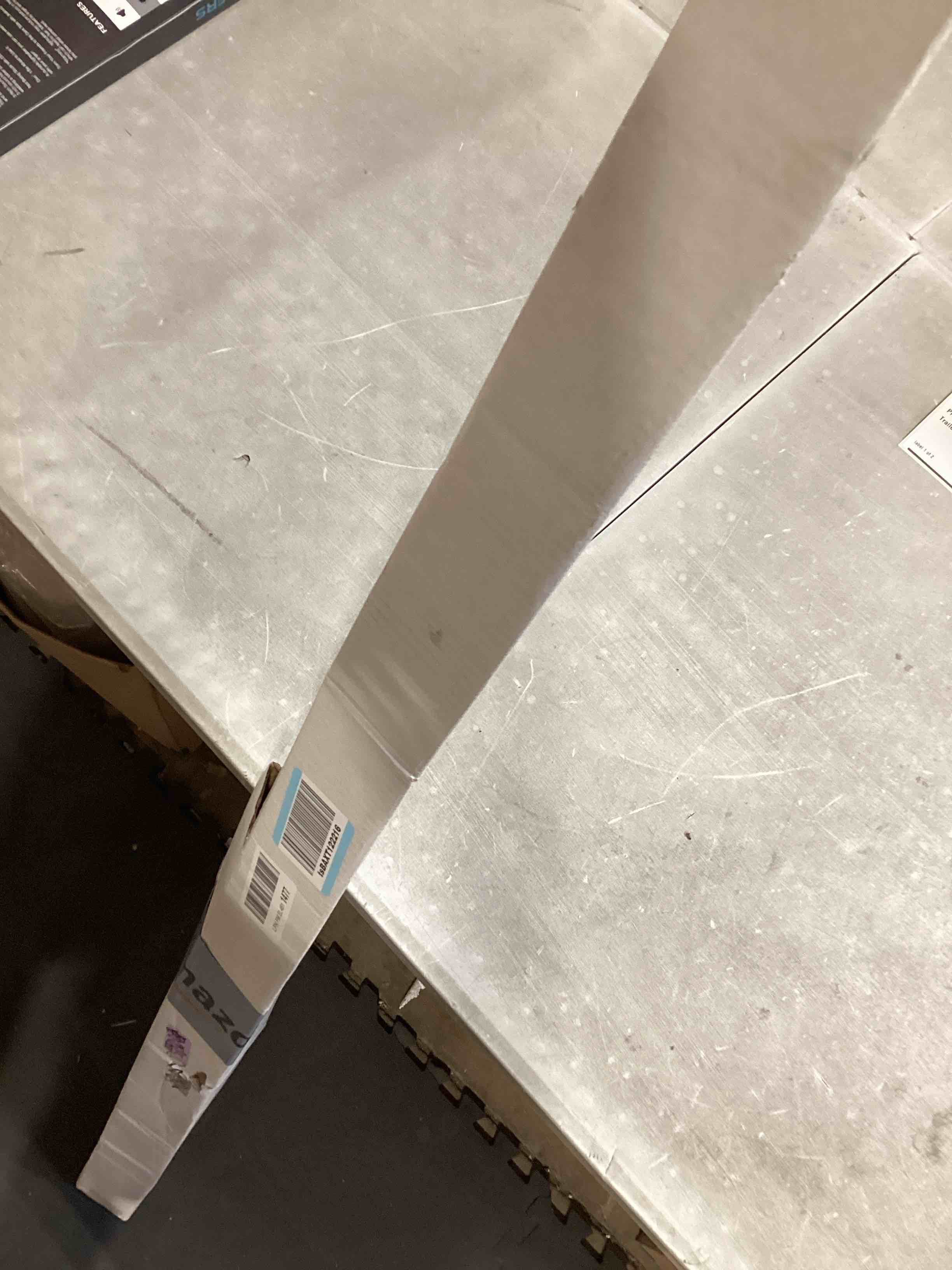 https://s3.amazonaws.com/lotting-images-prod/bidfta/GRA2603113_1755015386373.jpeg