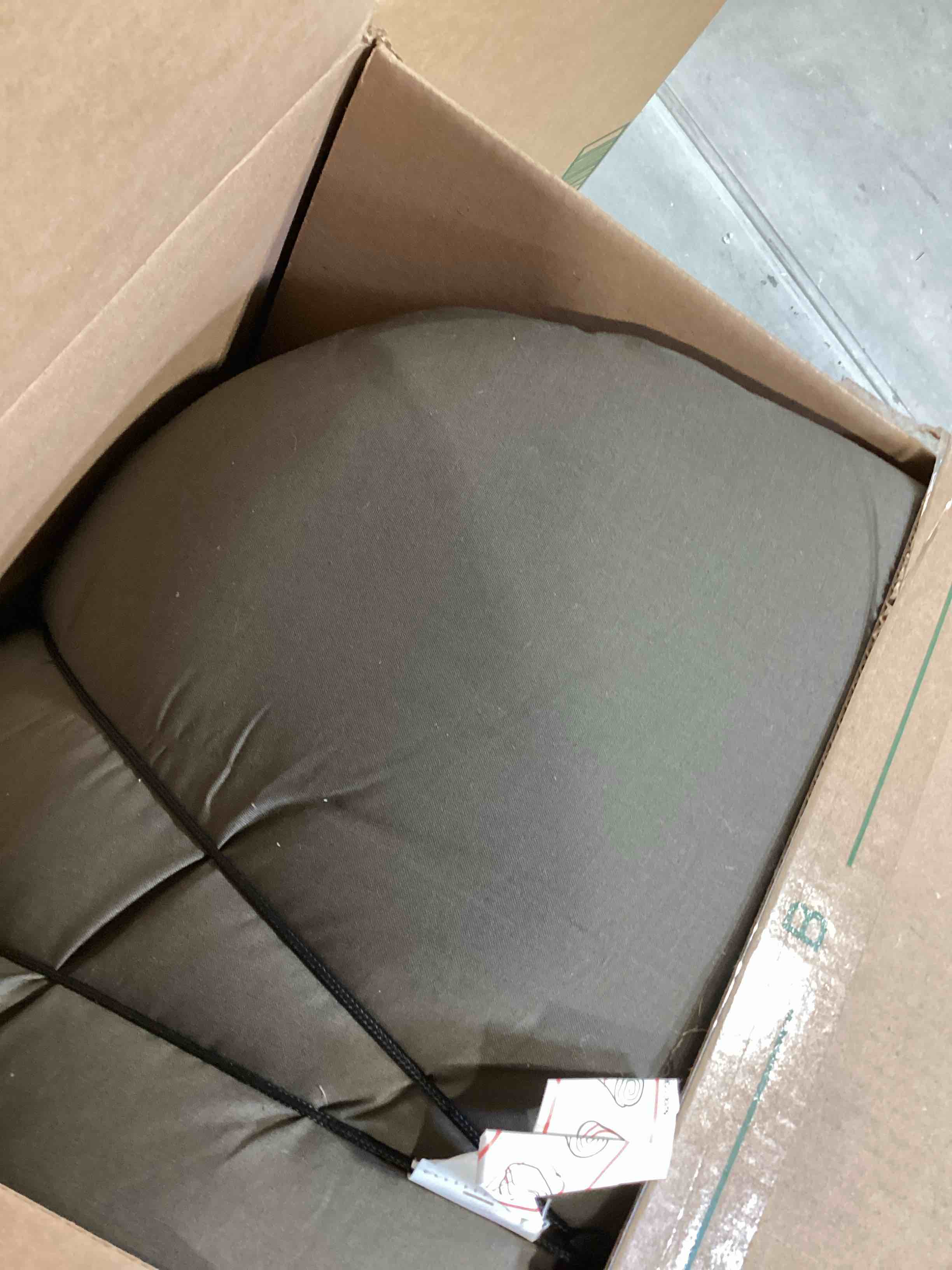 https://s3.amazonaws.com/lotting-images-prod/bidfta/GRA2603149_1755019499541.jpeg