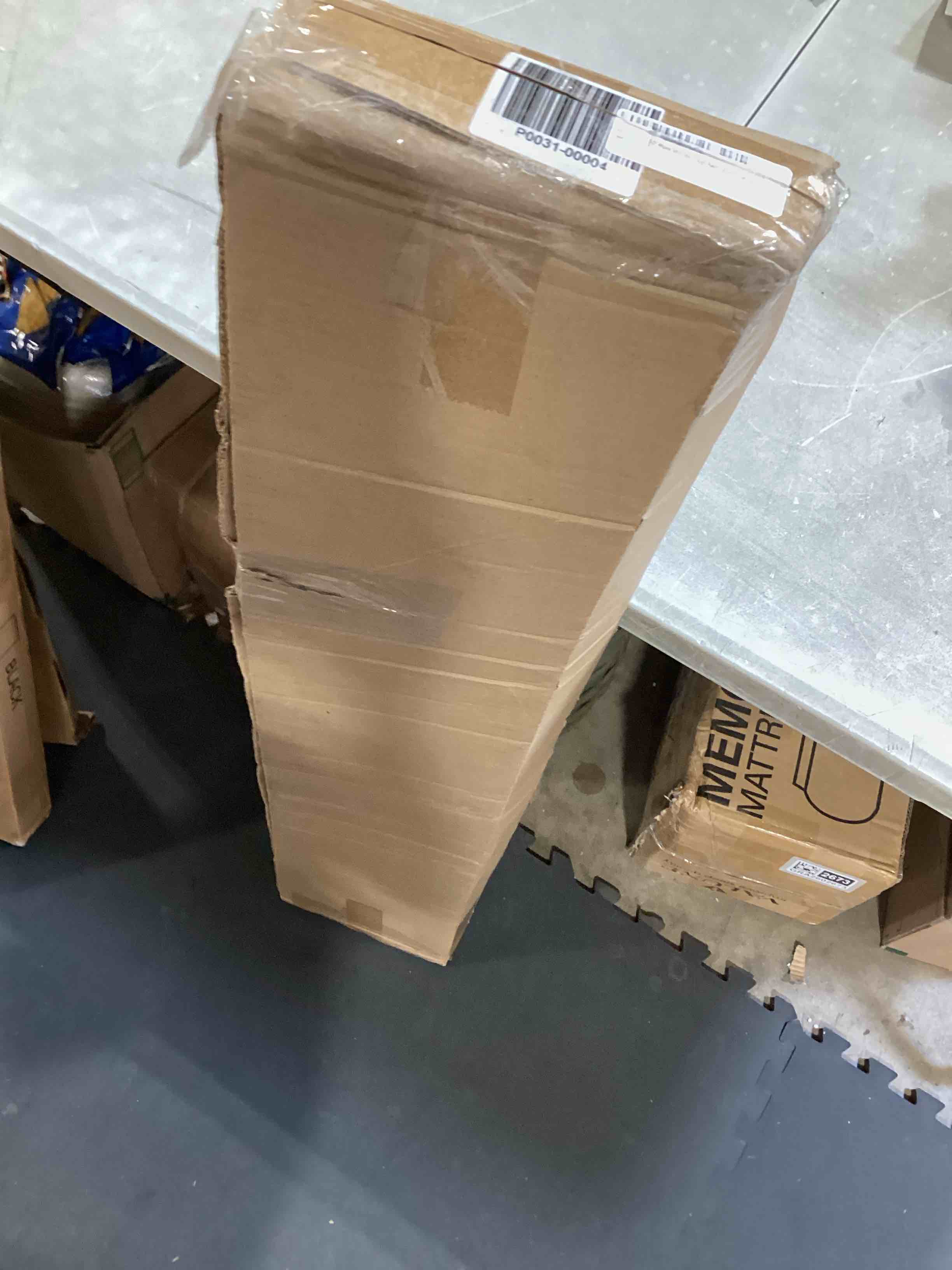 https://s3.amazonaws.com/lotting-images-prod/bidfta/GRA2603583_1755267857867.jpeg