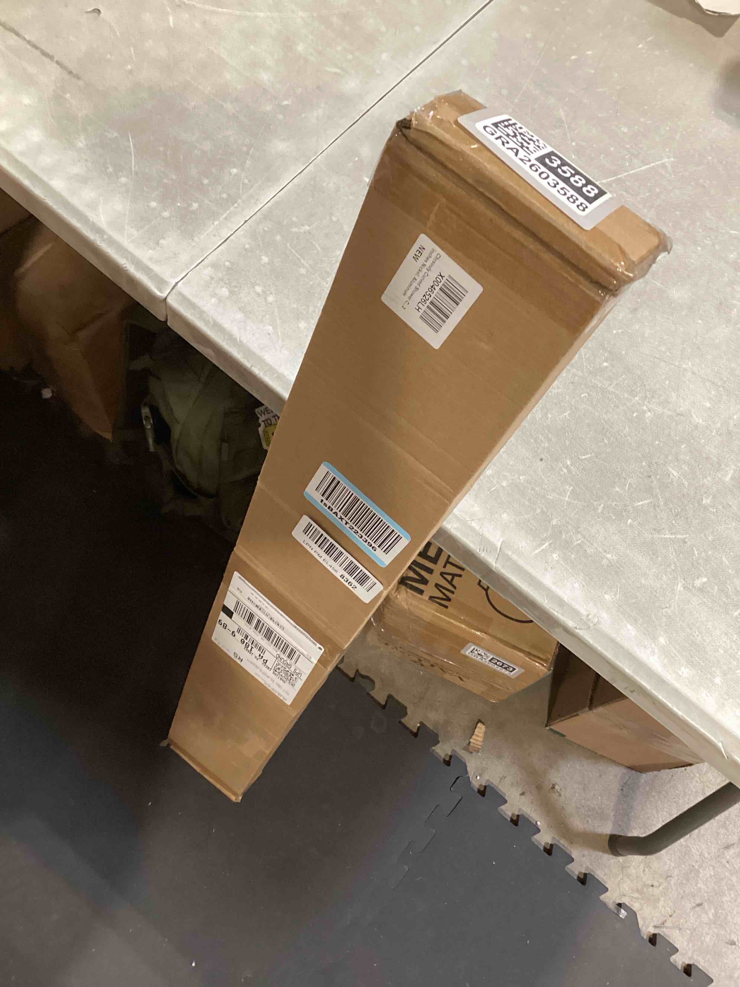 https://s3.amazonaws.com/lotting-images-prod/bidfta/GRA2603588_1755267334583.jpeg