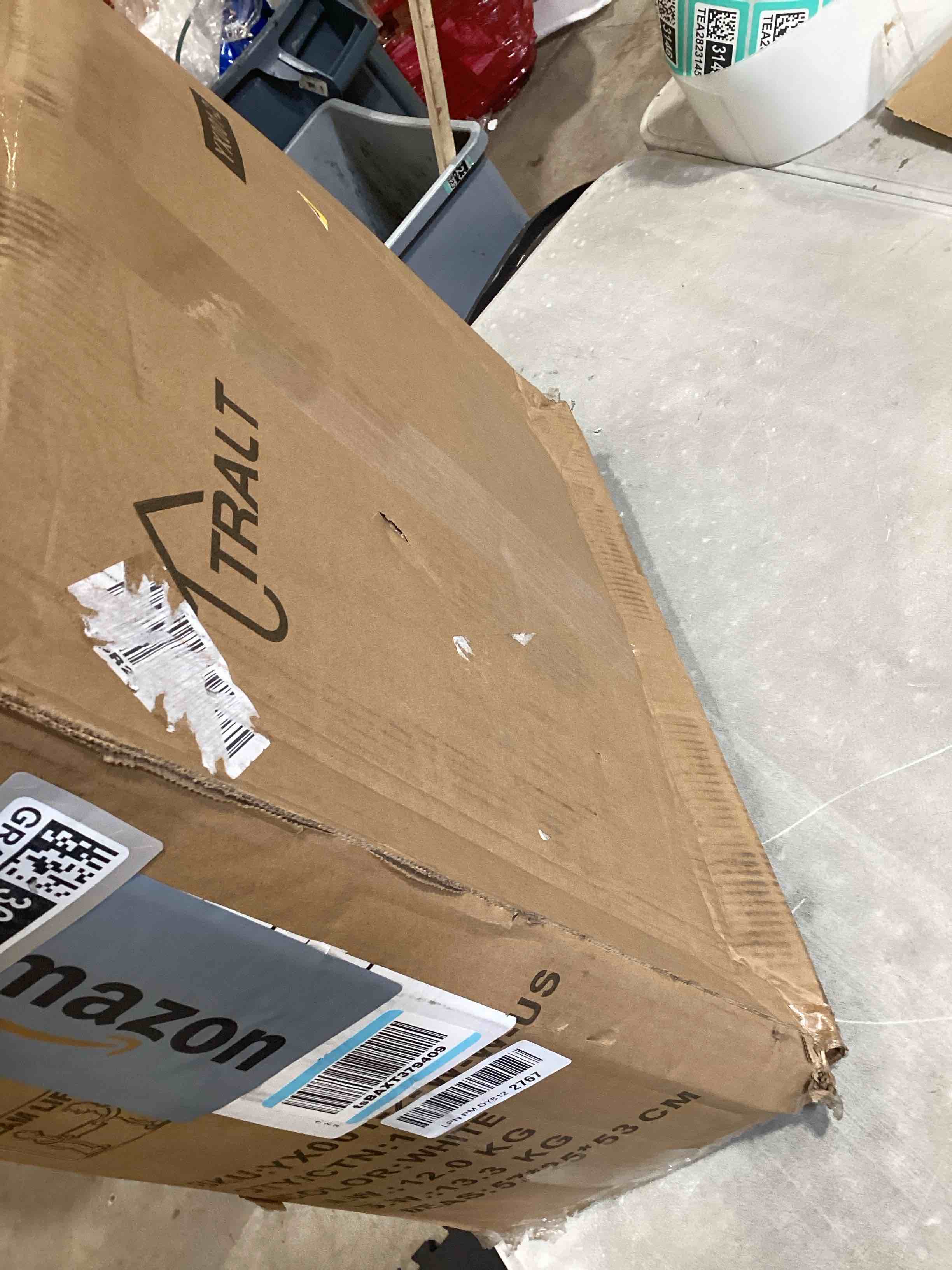 https://s3.amazonaws.com/lotting-images-prod/bidfta/GRA2603611_1755269589914.jpeg