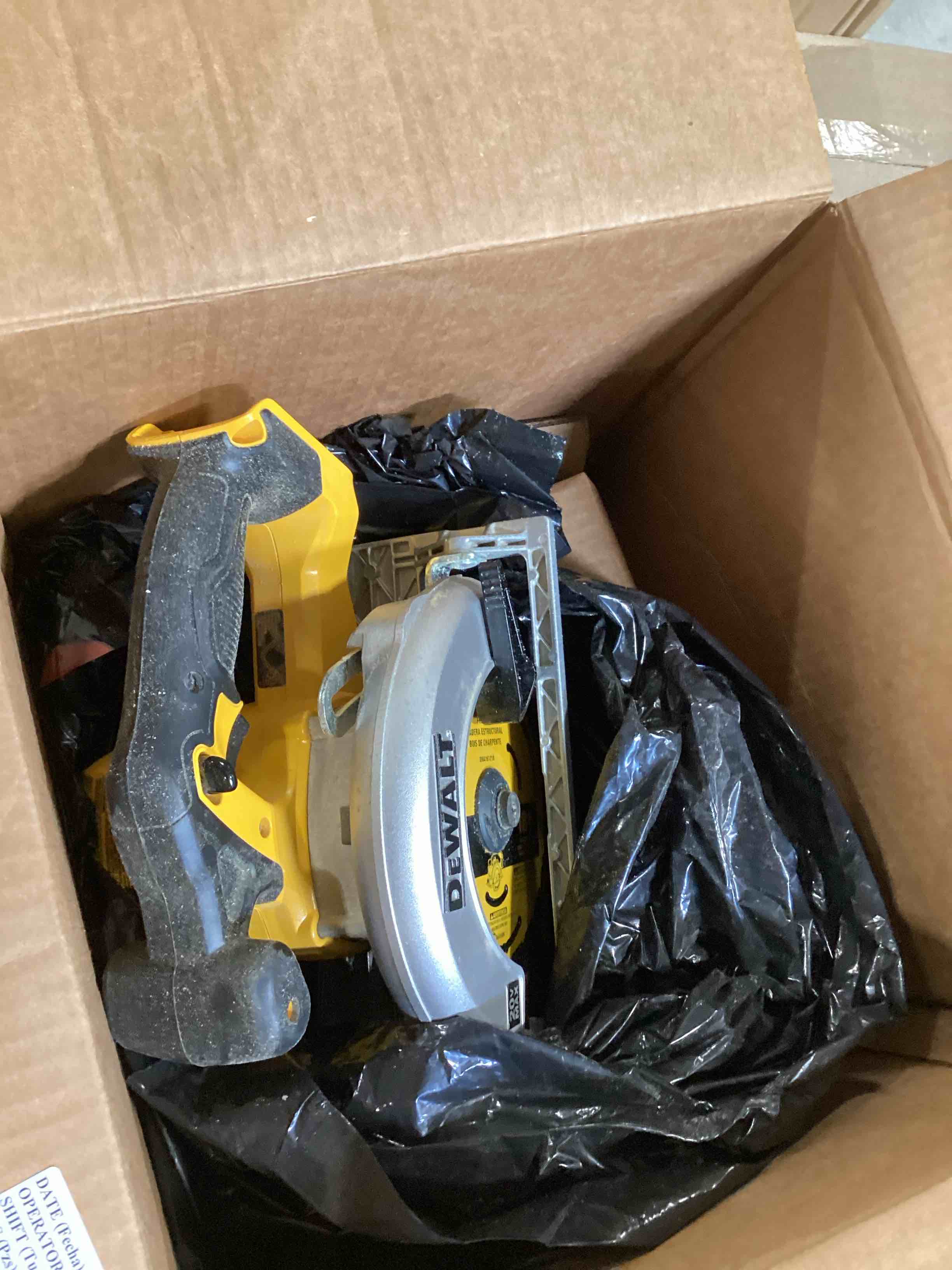 https://s3.amazonaws.com/lotting-images-prod/bidfta/GRA2603694_1755282056038.jpeg