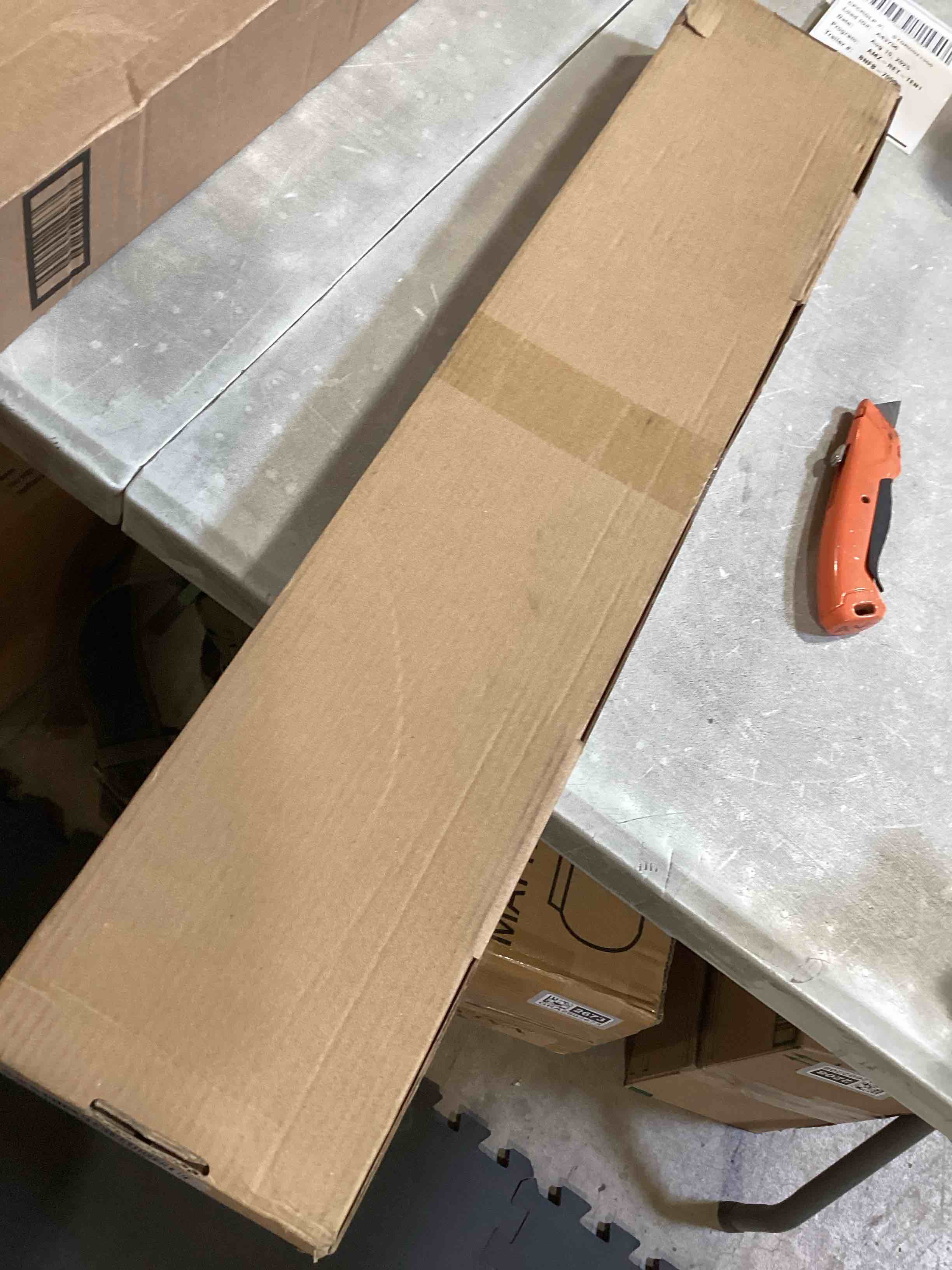 https://s3.amazonaws.com/lotting-images-prod/bidfta/GRA2603714_1755285000444.jpeg