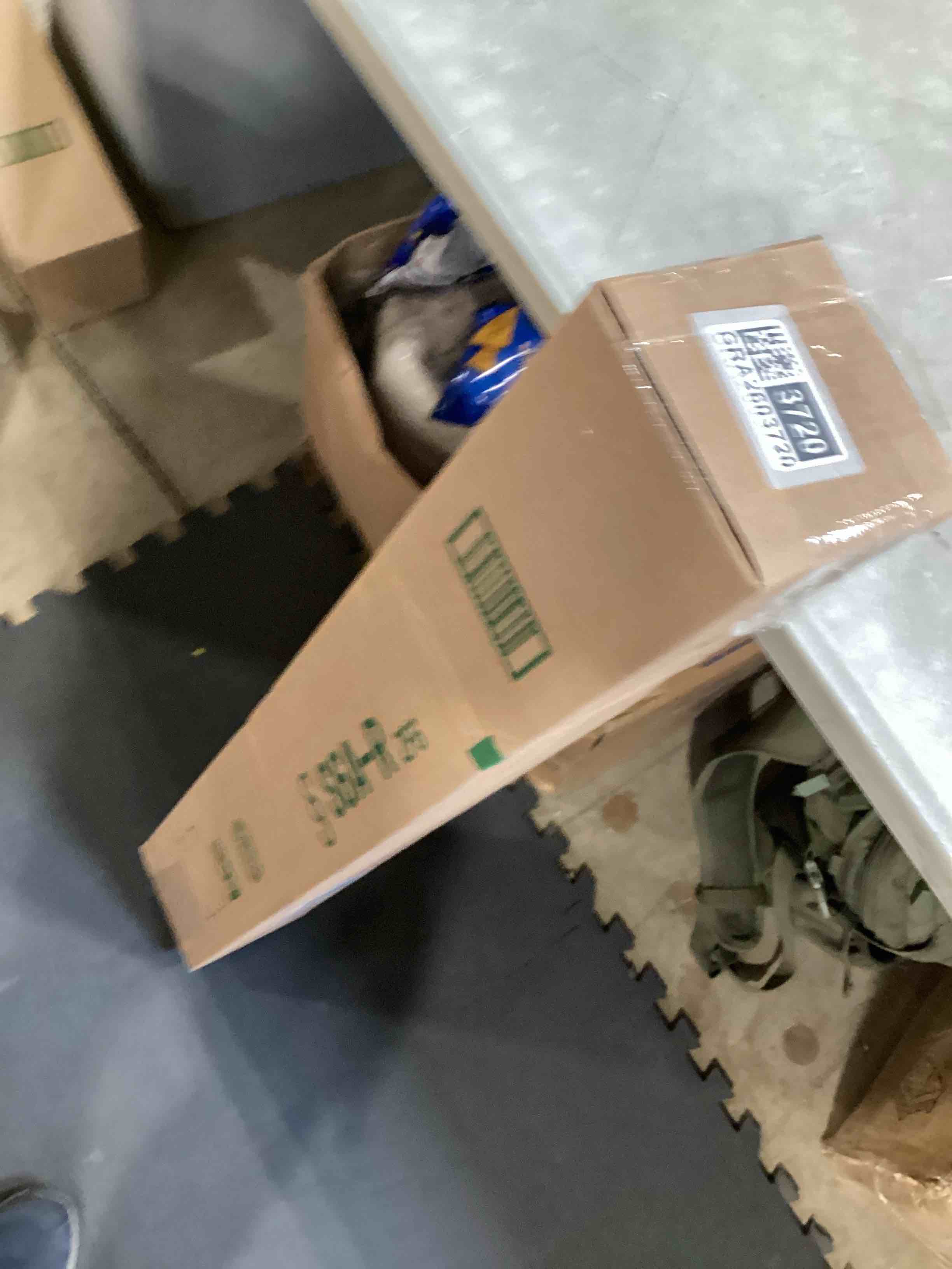 https://s3.amazonaws.com/lotting-images-prod/bidfta/GRA2603720_1755285482287.jpeg
