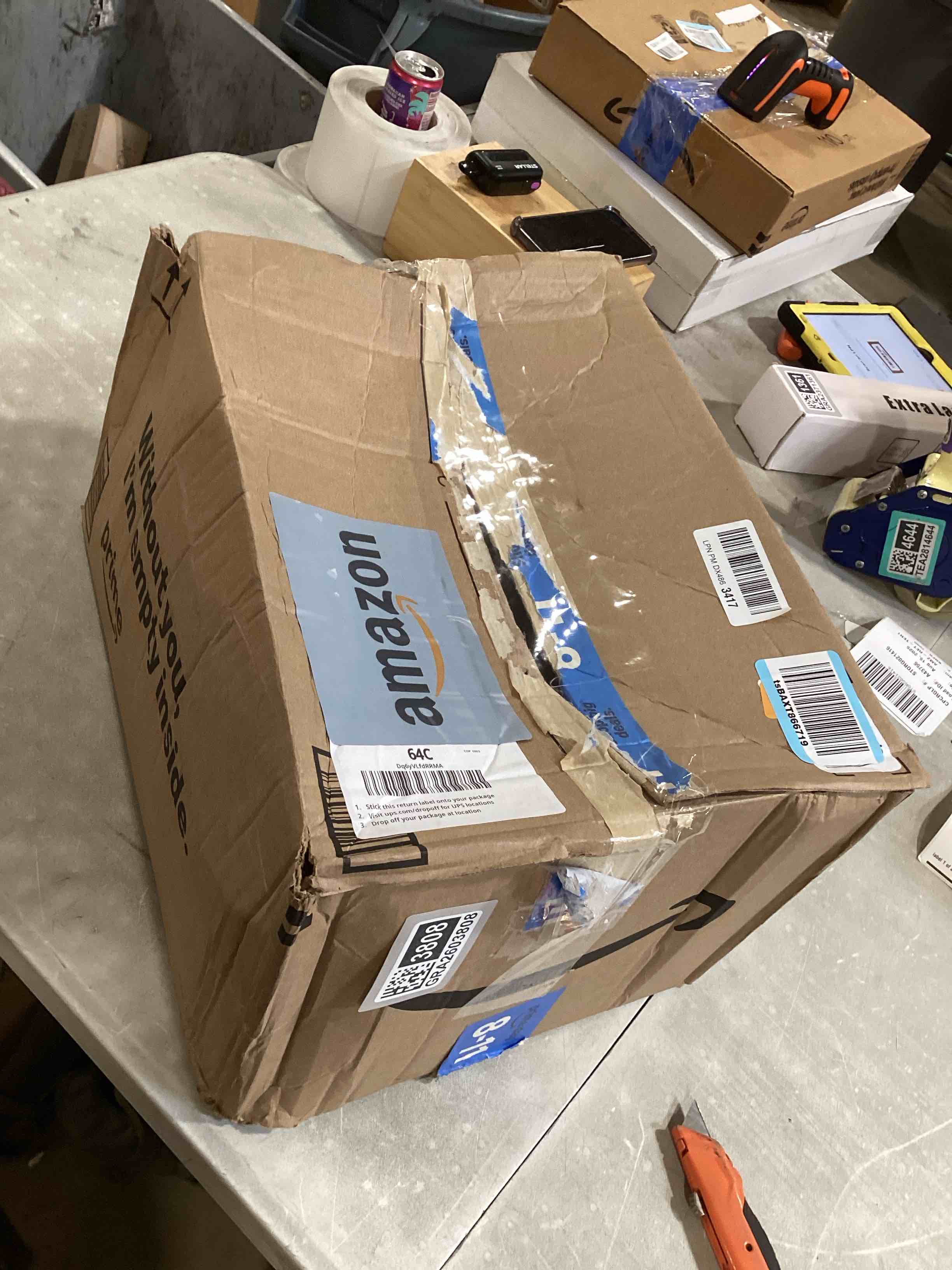 https://s3.amazonaws.com/lotting-images-prod/bidfta/GRA2603808_1755526163422.jpeg