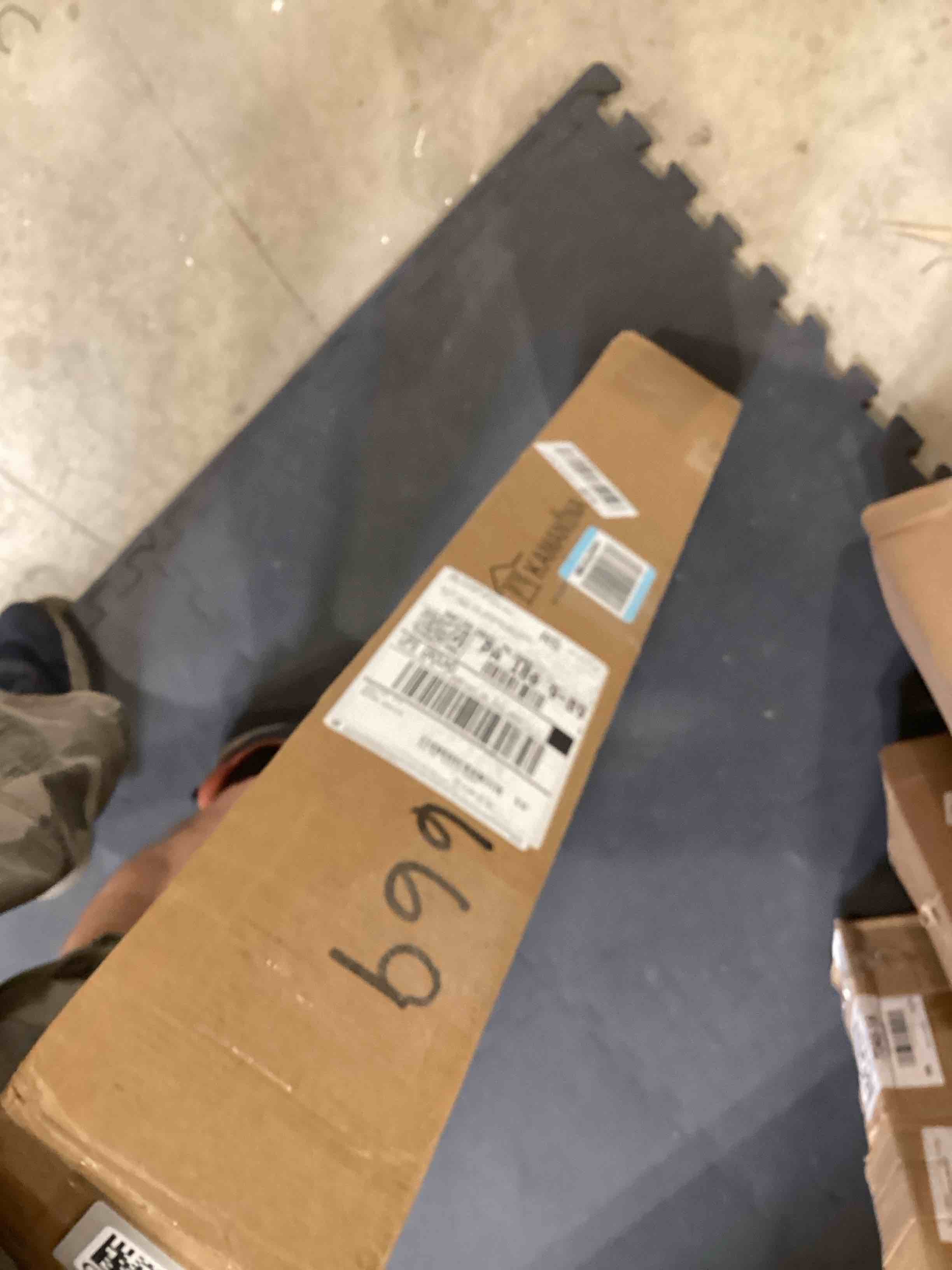 https://s3.amazonaws.com/lotting-images-prod/bidfta/GRA2603886_1755530279353.jpeg