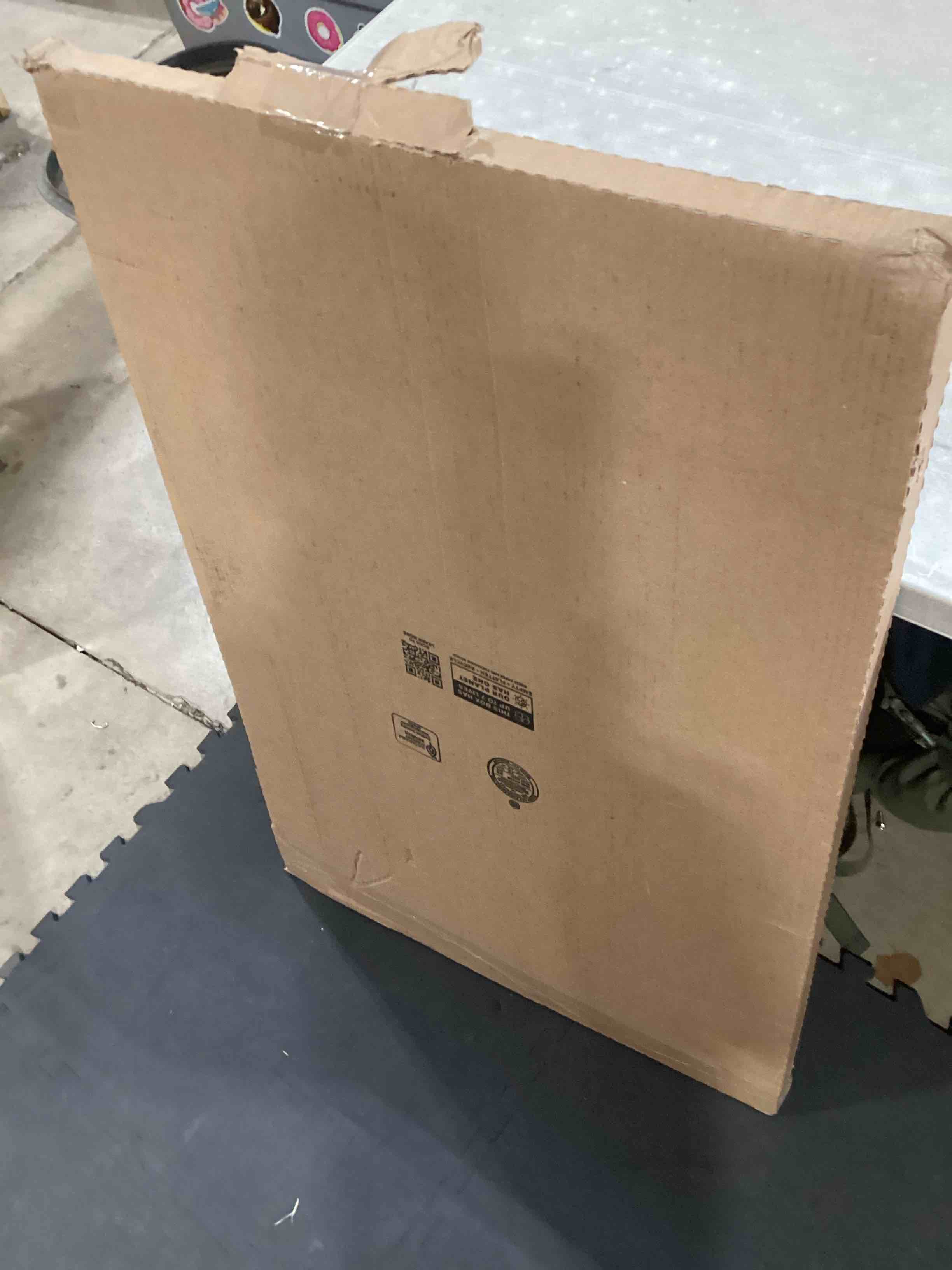 https://s3.amazonaws.com/lotting-images-prod/bidfta/GRA2604068_1755608366388.jpeg