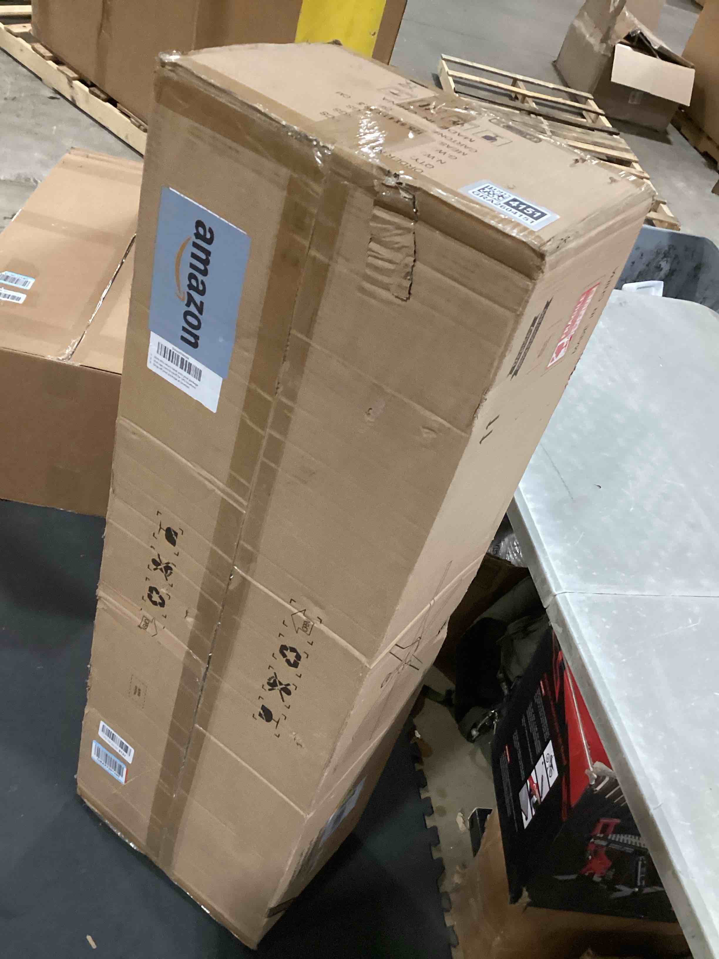 https://s3.amazonaws.com/lotting-images-prod/bidfta/GRA2604151_1755620290213.jpeg
