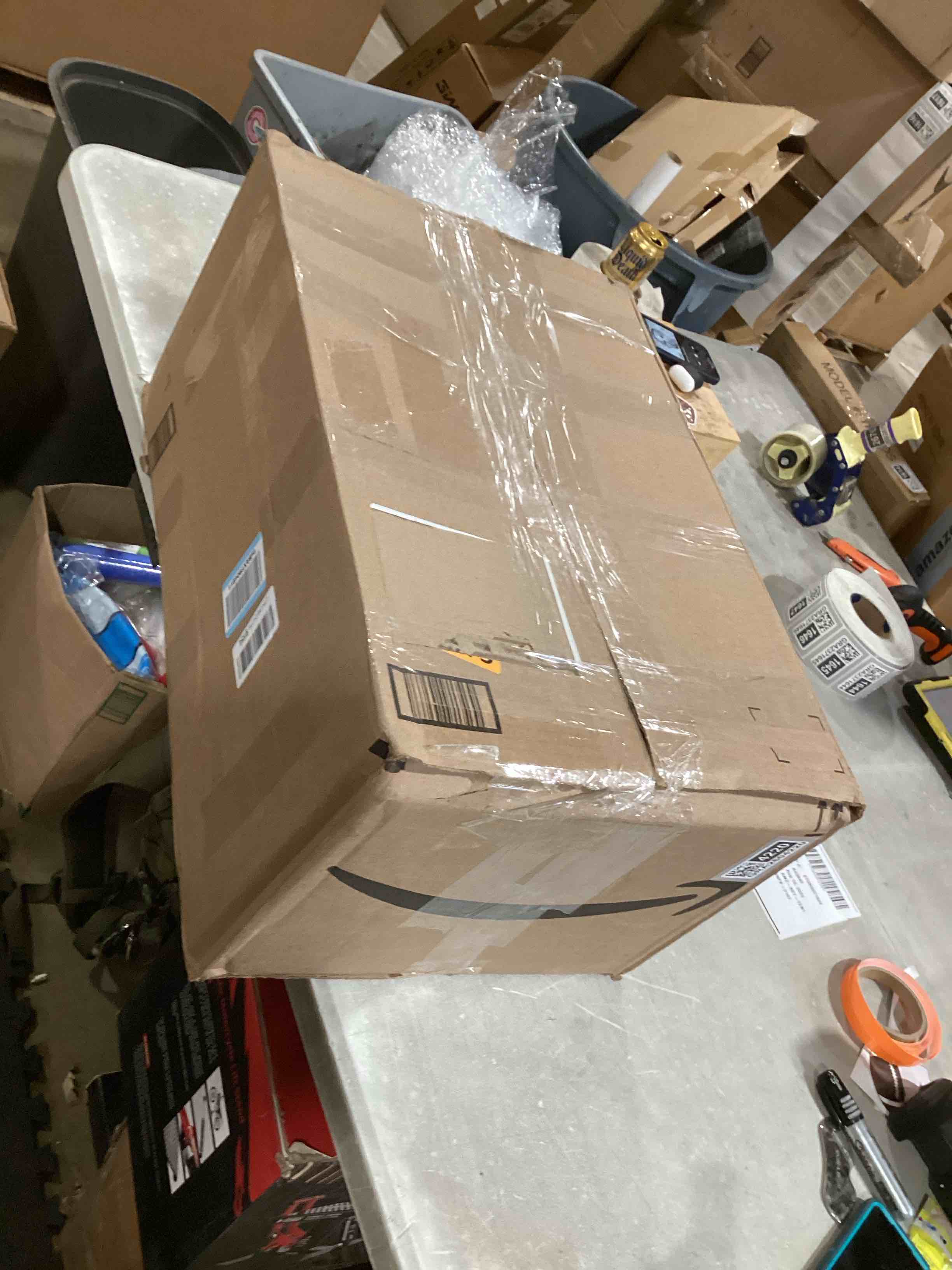 https://s3.amazonaws.com/lotting-images-prod/bidfta/GRA2604220_1755625352366.jpeg
