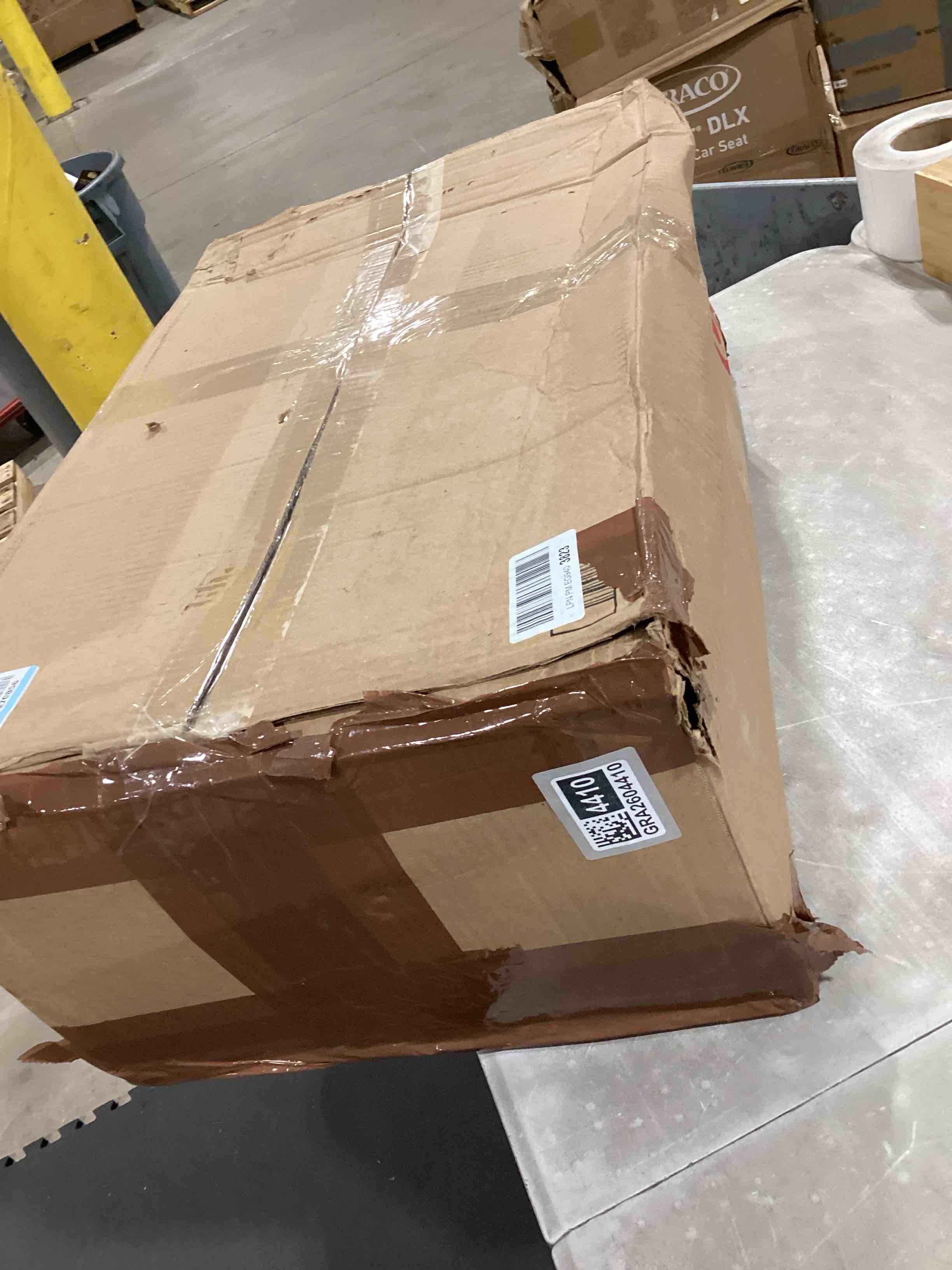 https://s3.amazonaws.com/lotting-images-prod/bidfta/GRA2604410_1755698034926.jpeg