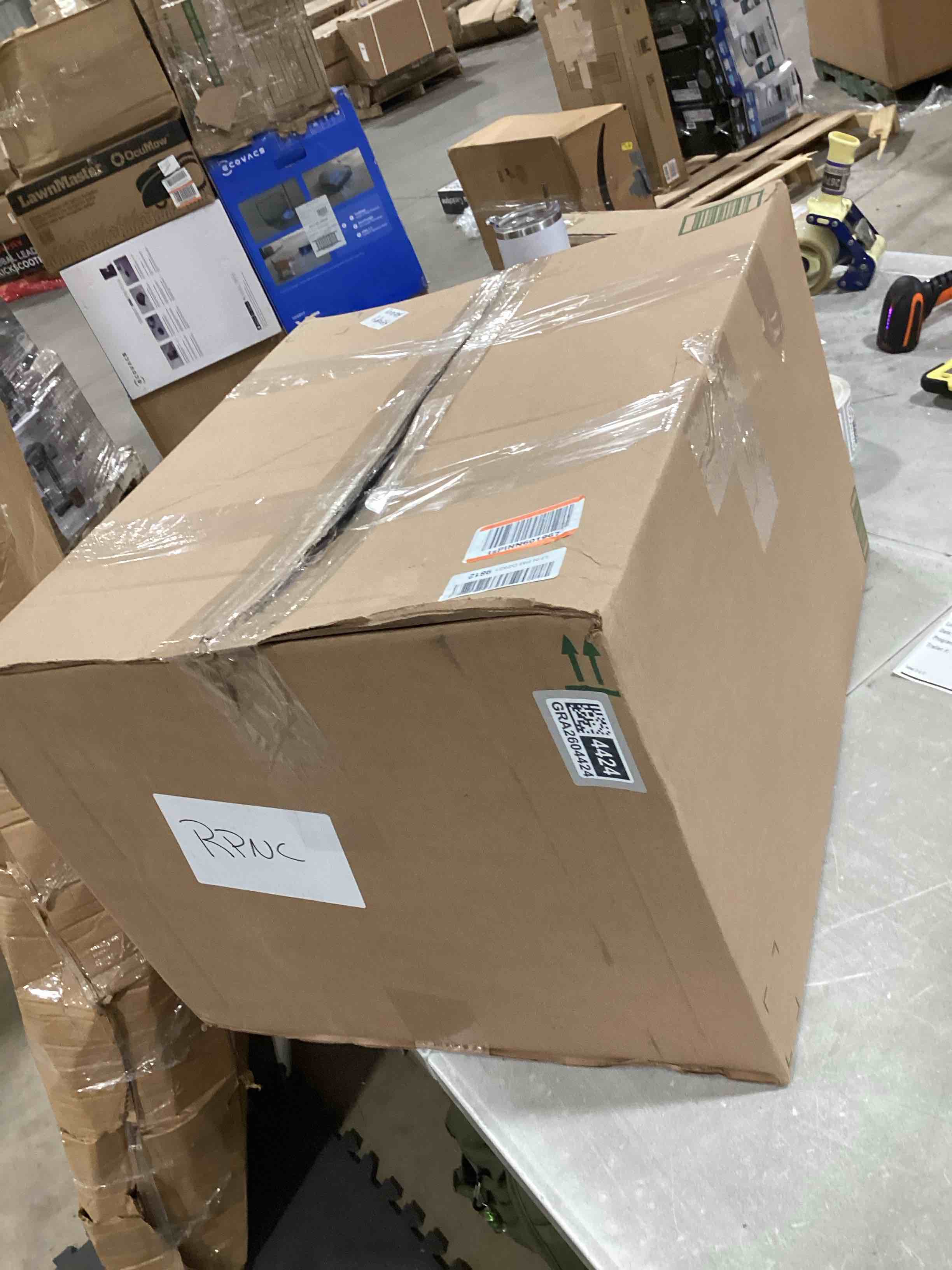 https://s3.amazonaws.com/lotting-images-prod/bidfta/GRA2604424_1755700540562.jpeg