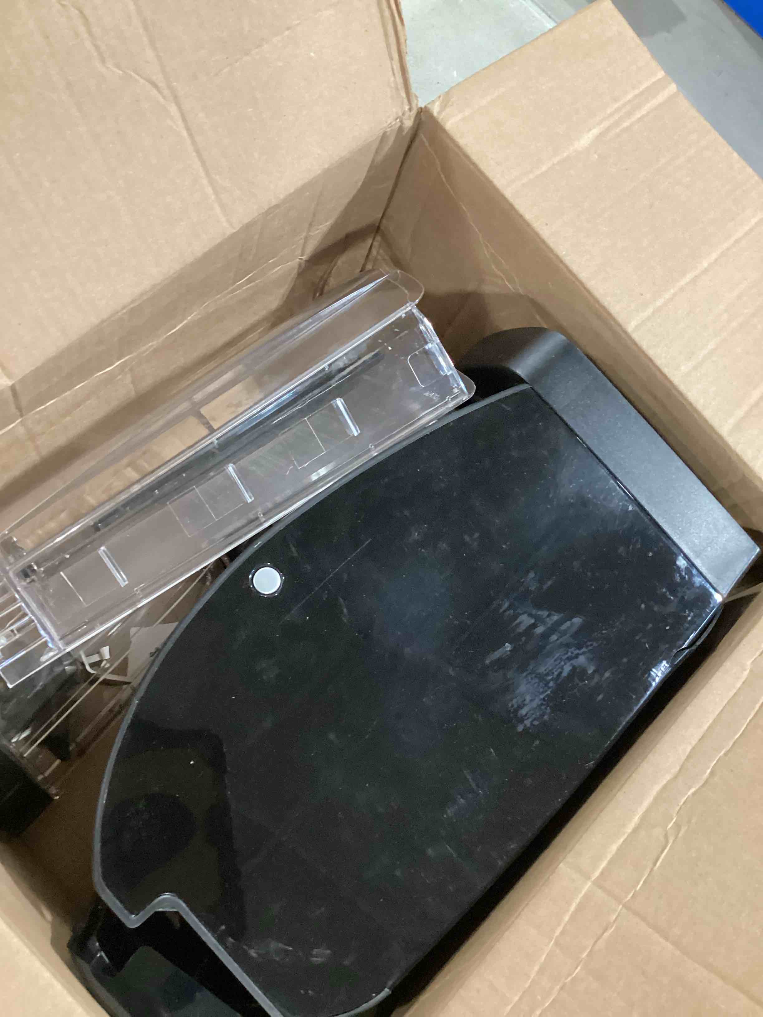 https://s3.amazonaws.com/lotting-images-prod/bidfta/GRA2604457_1755703324340.jpeg