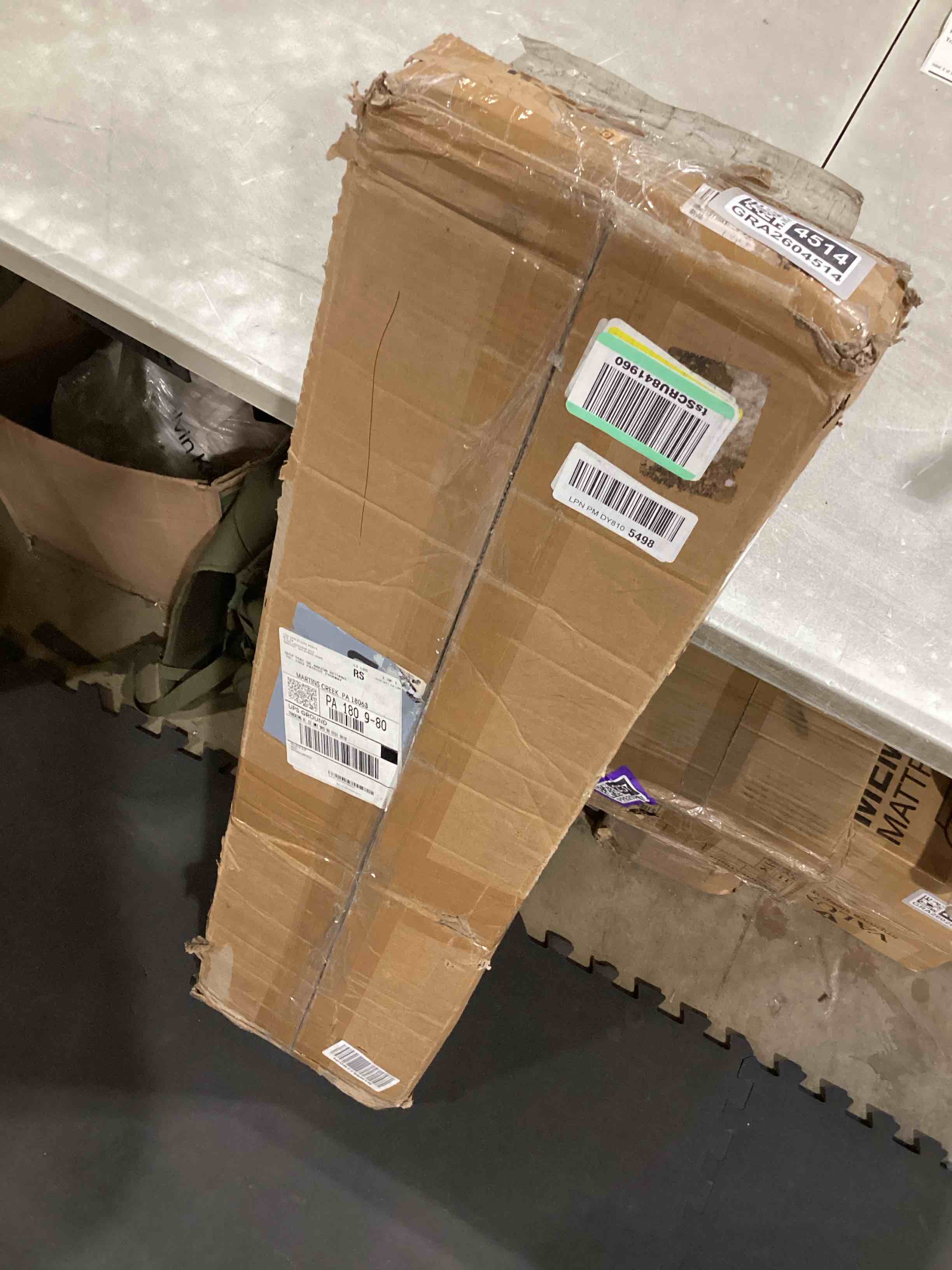 https://s3.amazonaws.com/lotting-images-prod/bidfta/GRA2604514_1755711389328.jpeg