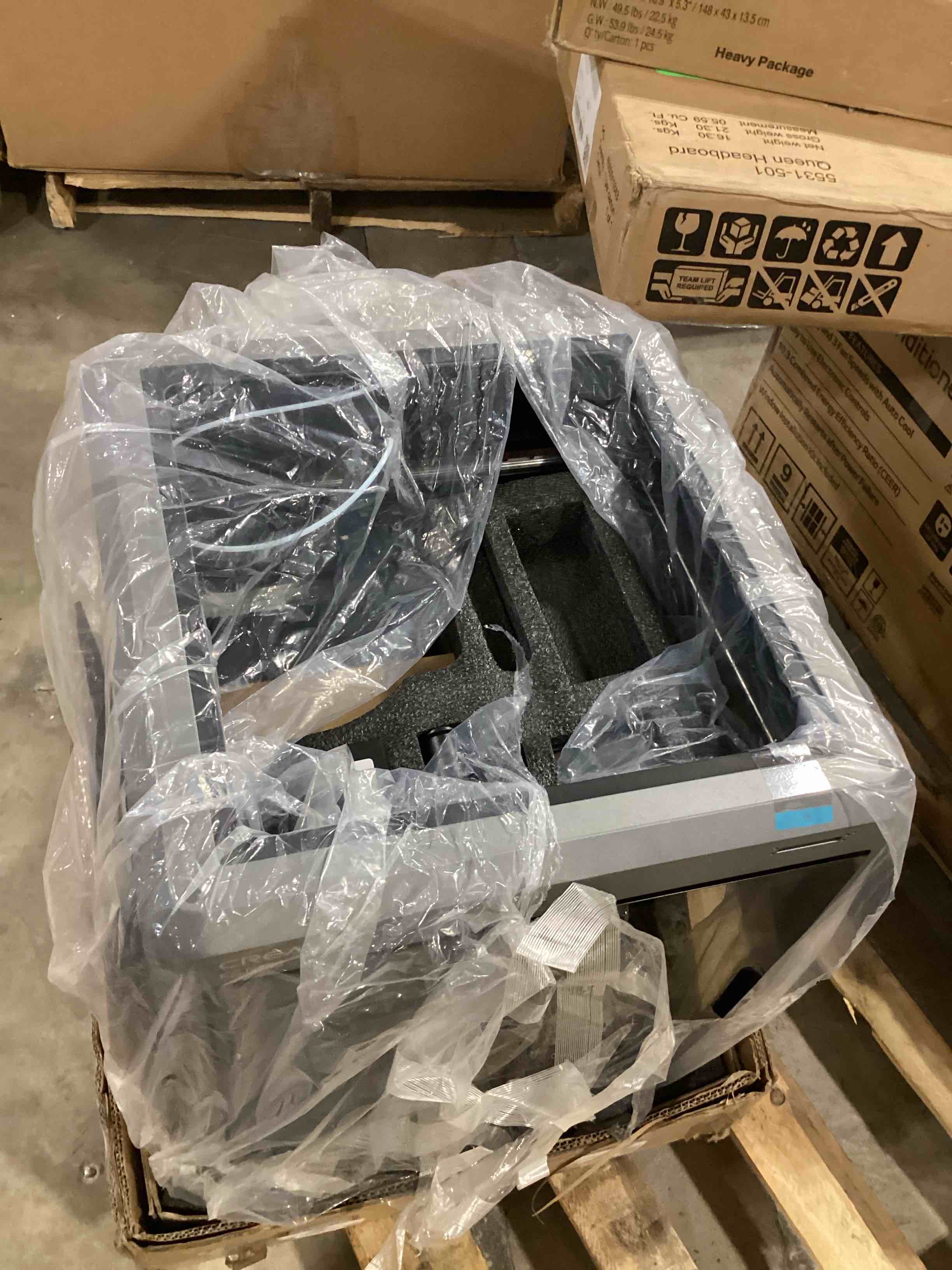 https://s3.amazonaws.com/lotting-images-prod/bidfta/GRA2604708_1755787796347.jpeg