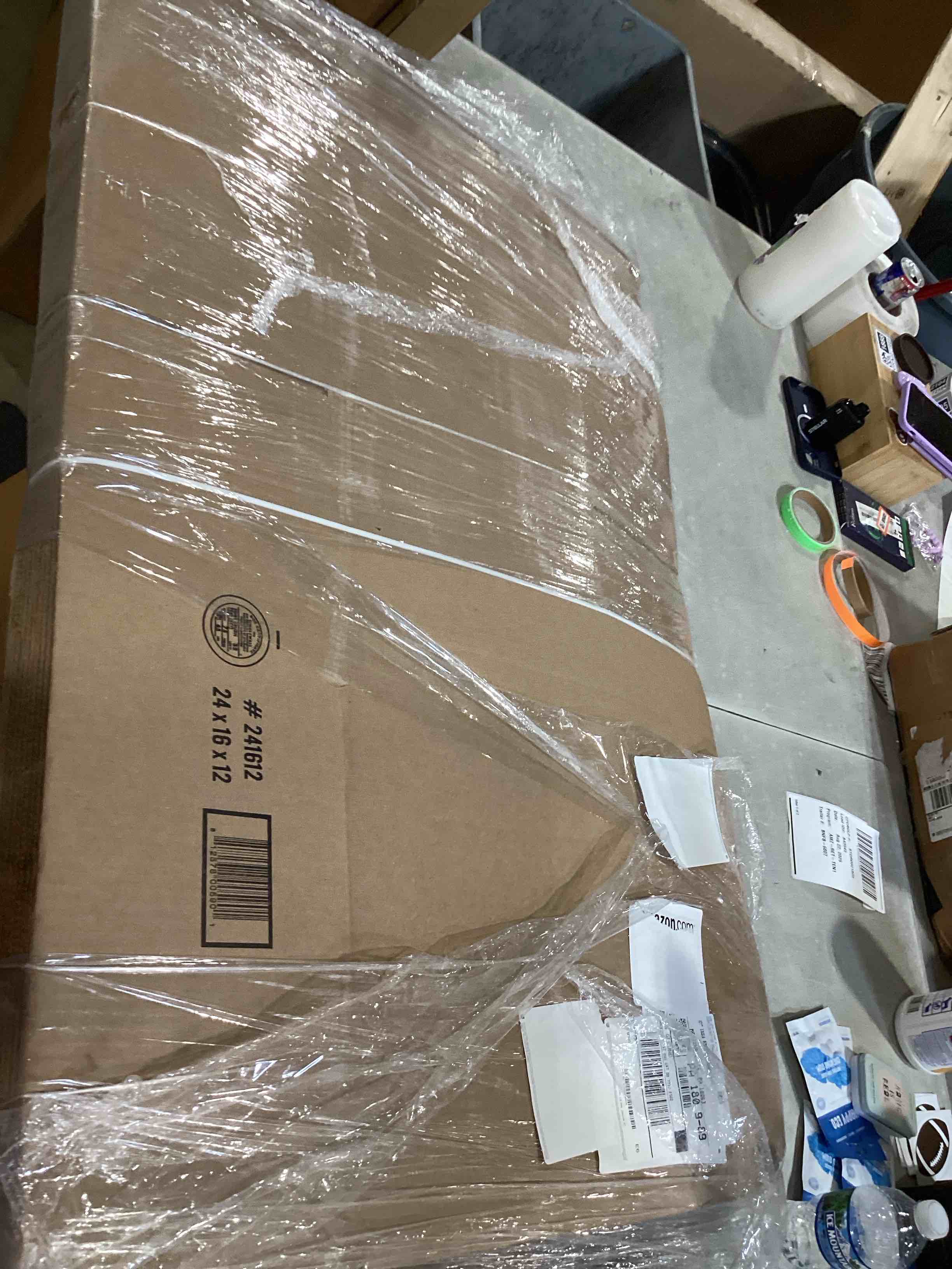 https://s3.amazonaws.com/lotting-images-prod/bidfta/GRA2604821_1755872352548.jpeg