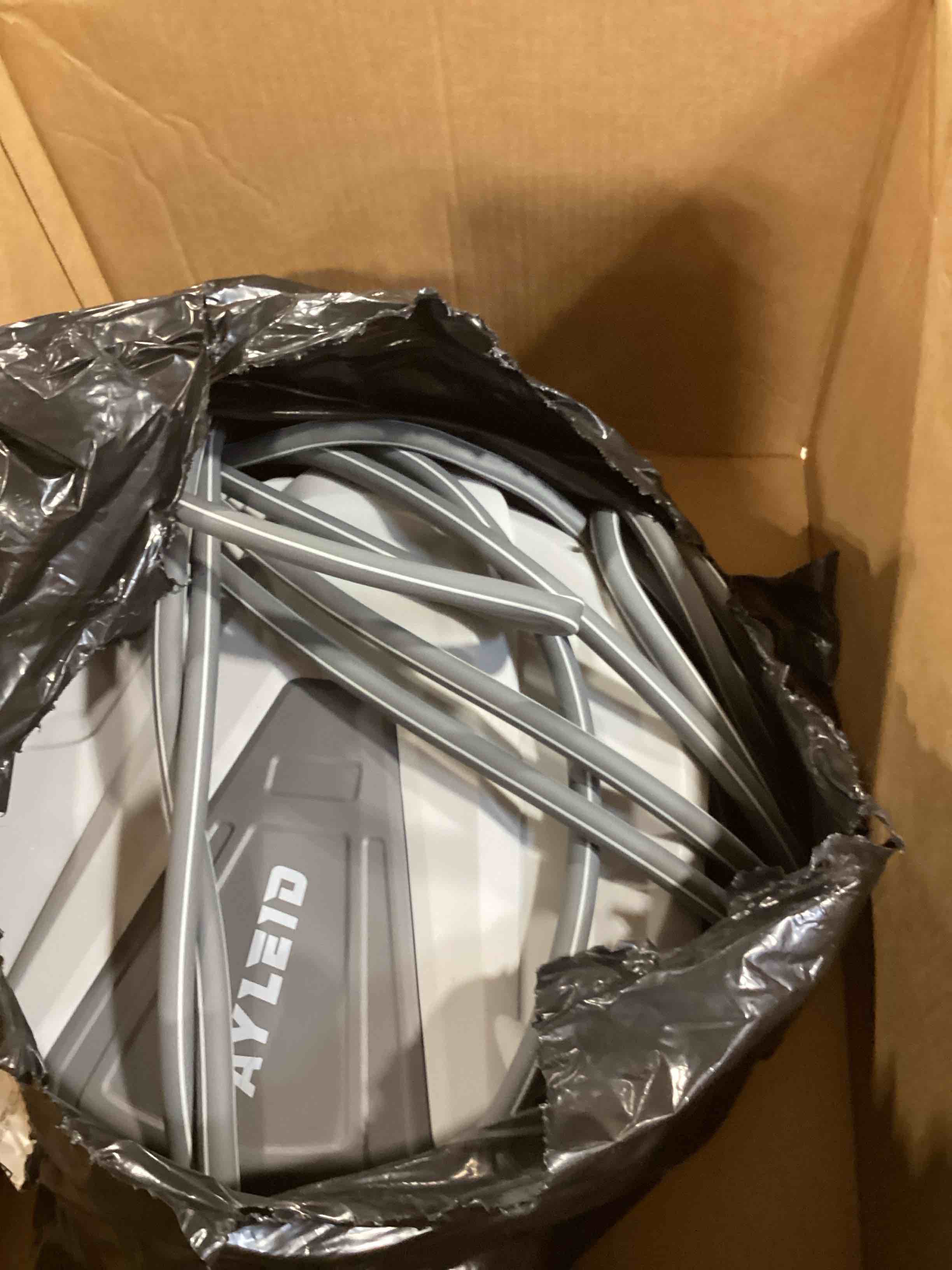 https://s3.amazonaws.com/lotting-images-prod/bidfta/GRA2604880_1755887315982.jpeg