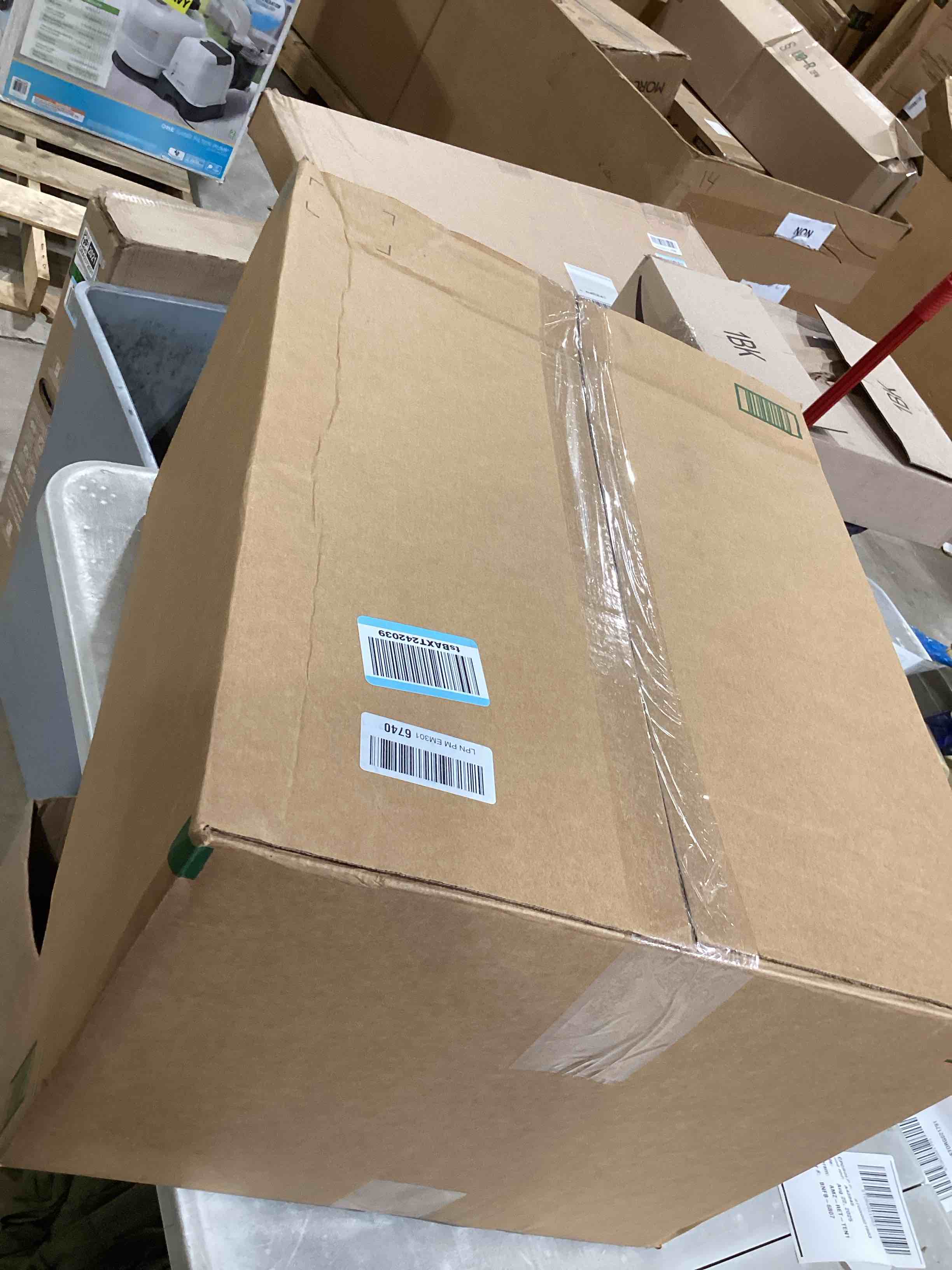 https://s3.amazonaws.com/lotting-images-prod/bidfta/GRA2604880_1755887330565.jpeg
