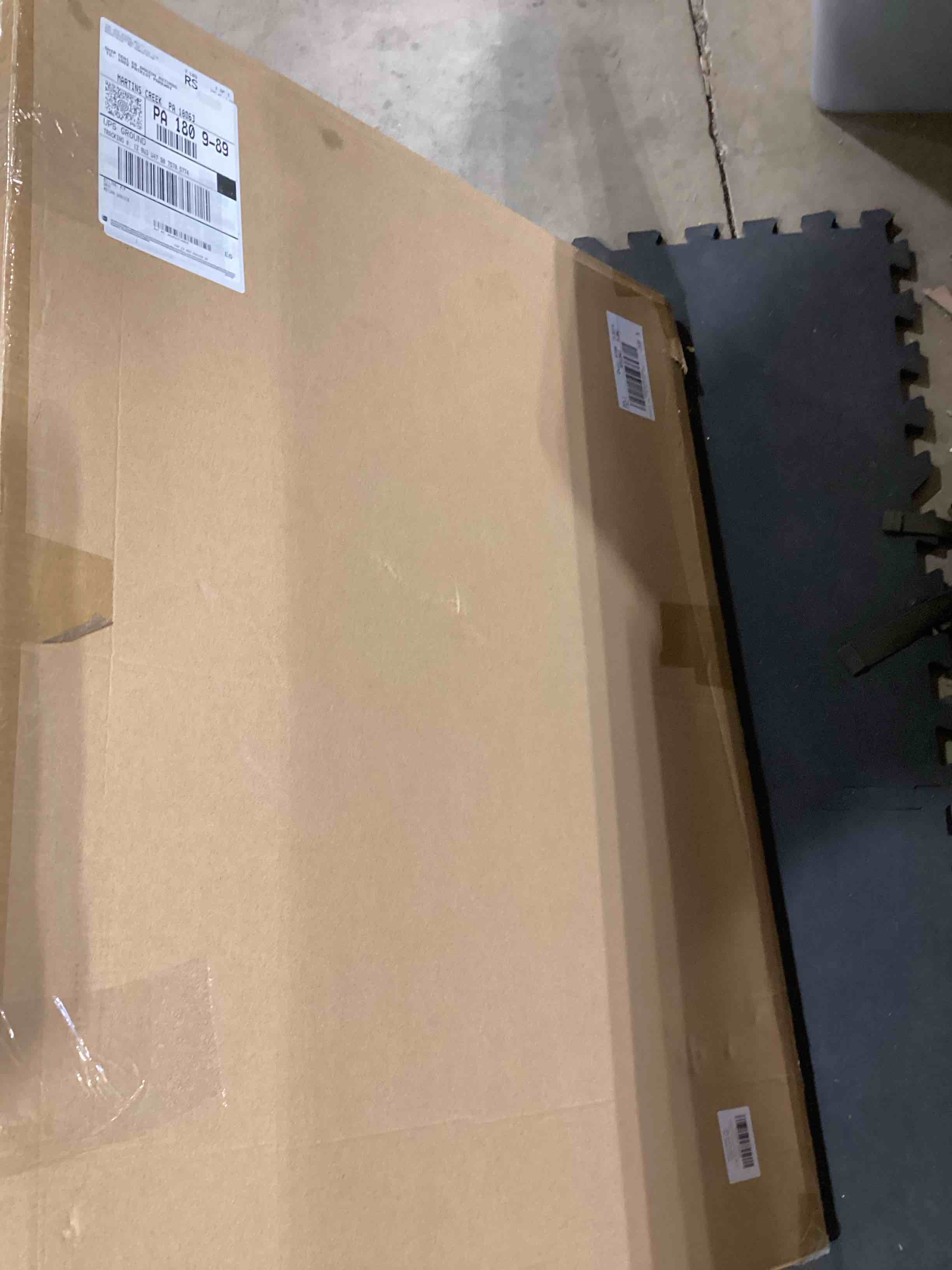 https://s3.amazonaws.com/lotting-images-prod/bidfta/GRA2604941_1756124163341.jpeg