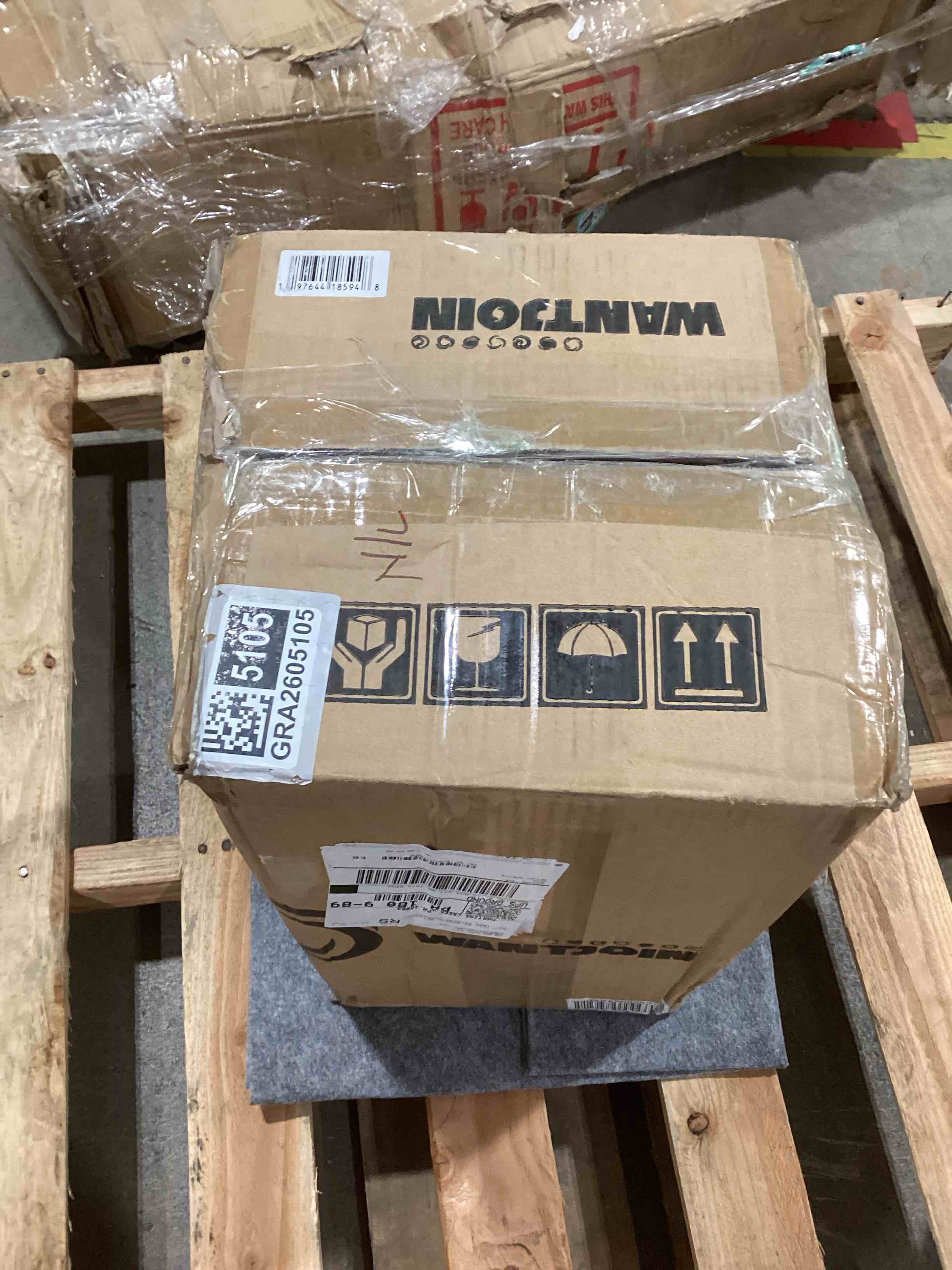 https://s3.amazonaws.com/lotting-images-prod/bidfta/GRA2605105_1757594390865.jpeg