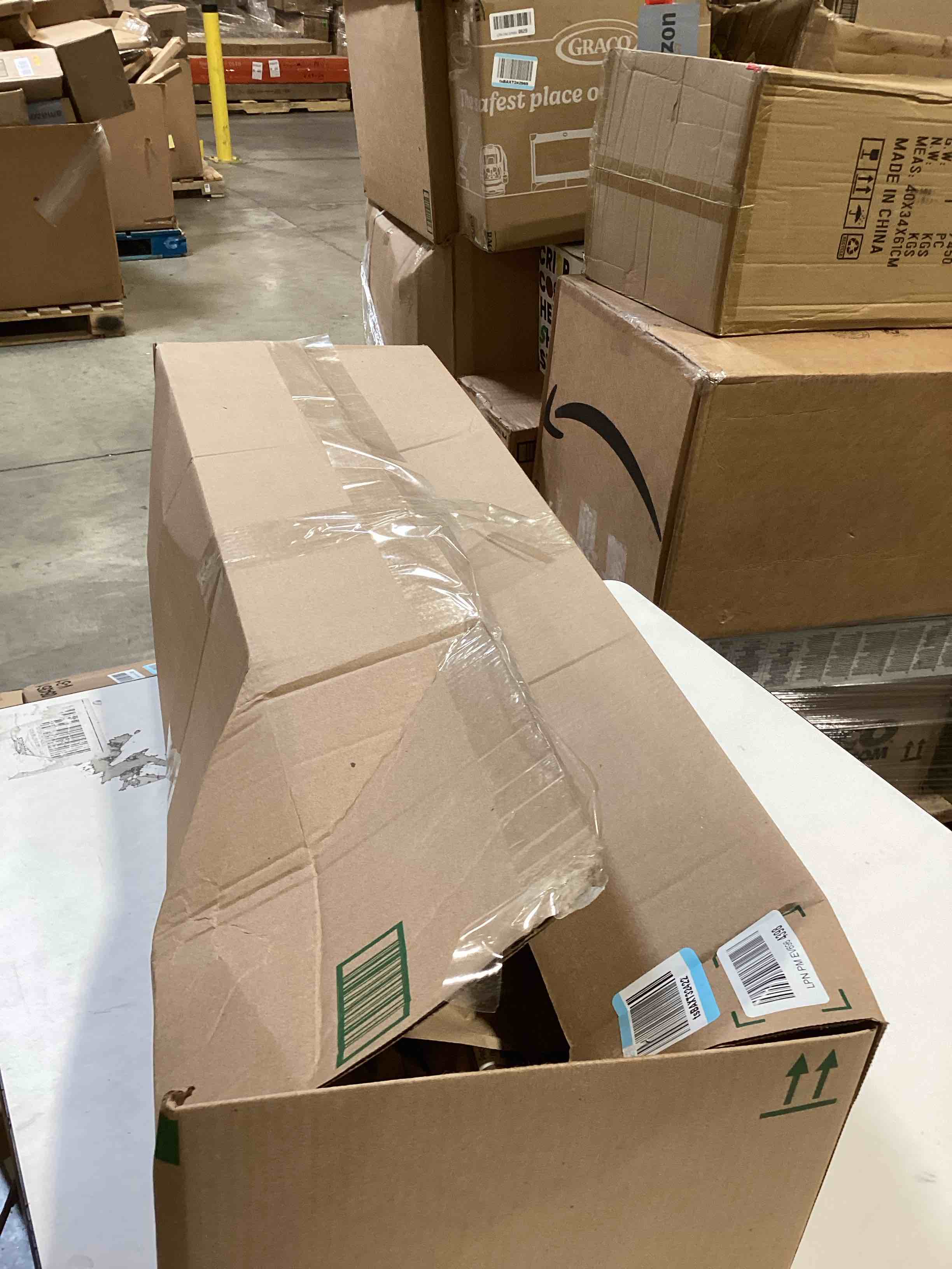 https://s3.amazonaws.com/lotting-images-prod/bidfta/GRA2606004_1760461718156.jpeg