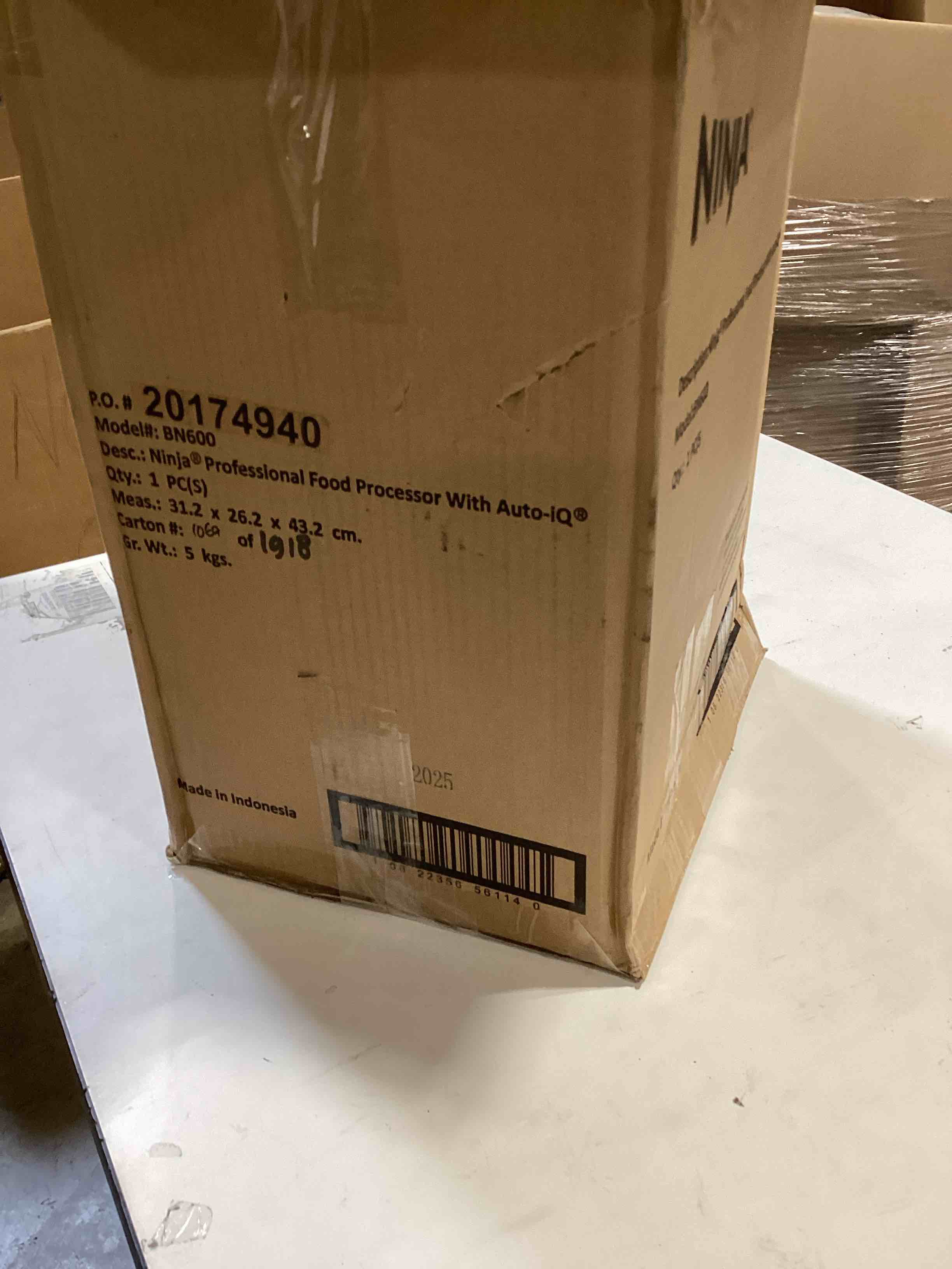 ninja food processor, professional plus, 1000 peak watts, 4 functions for chopping, slicing, purees & dough with 9-cup processor bowl, 3 blades, food chute & pusher