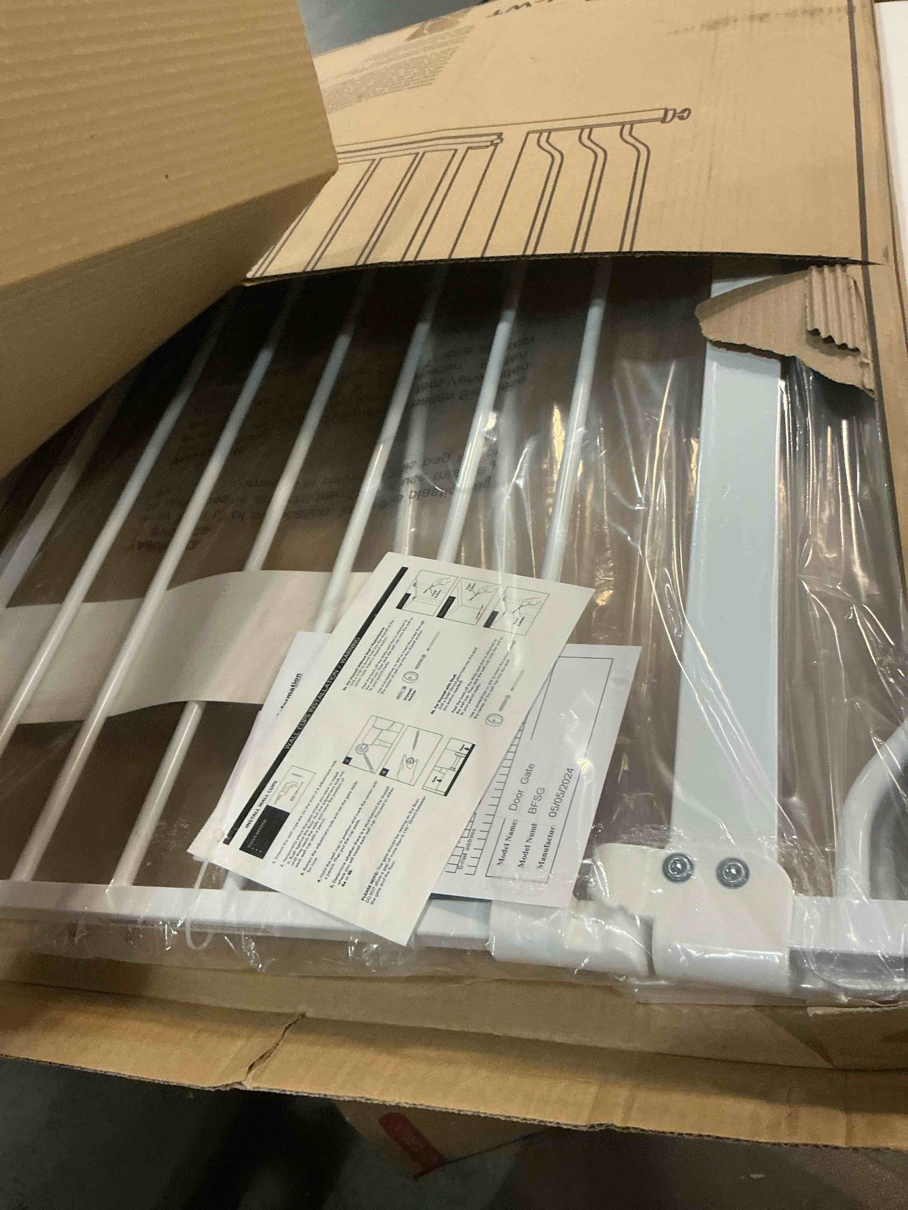 Condition photo showing As Is for BABELIO Safety Gate Door Fits for Stairs, Narrow and Wide Doorways with Auto Close, Easy Install, No Drilling, Pressure Mounted for Baby, Child, Pets, Dog/Puppy, 26''-40'', White White 30"Tall 26"-40" Wide