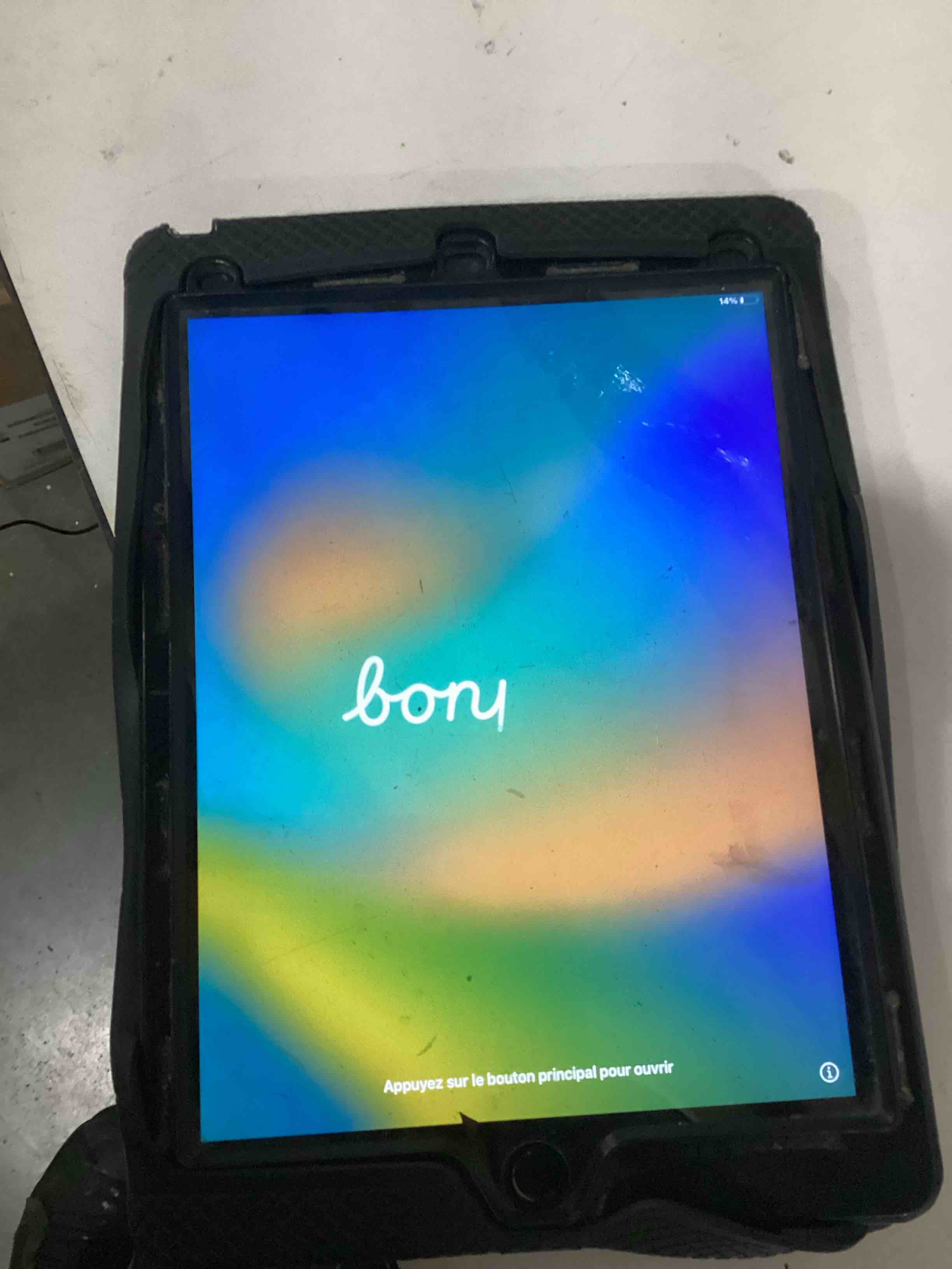 https://s3.amazonaws.com/lotting-images-prod/bidfta/GRA2850873_1771874904364.jpeg
