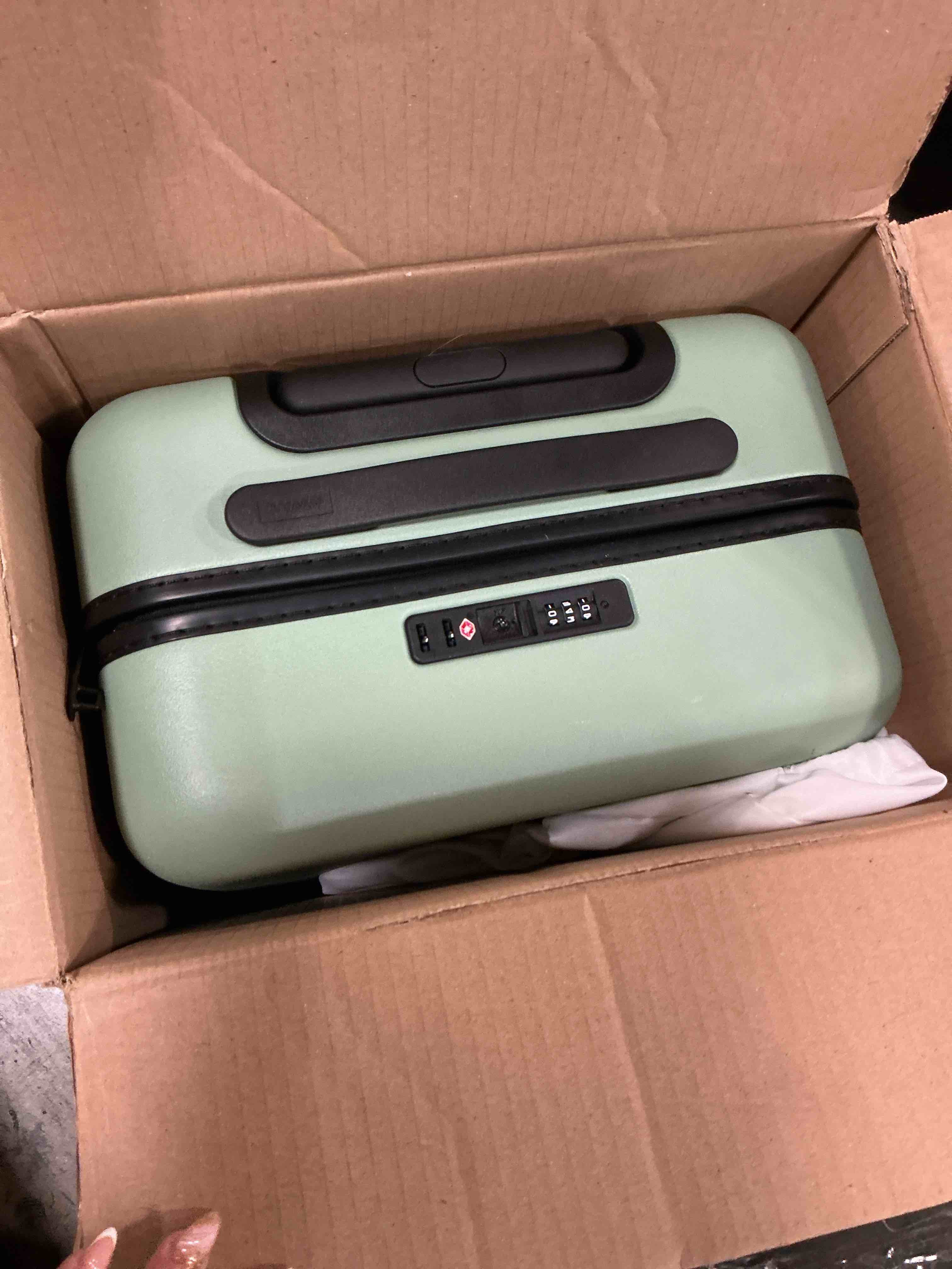 Condition photo showing Good Condition for Away Medium Checked Luggage, Lightweight Hard Shell Suitcase with Spinner Wheels, Durable Rolling Luggage, TSA Lock, 26 Inch, Sea Green