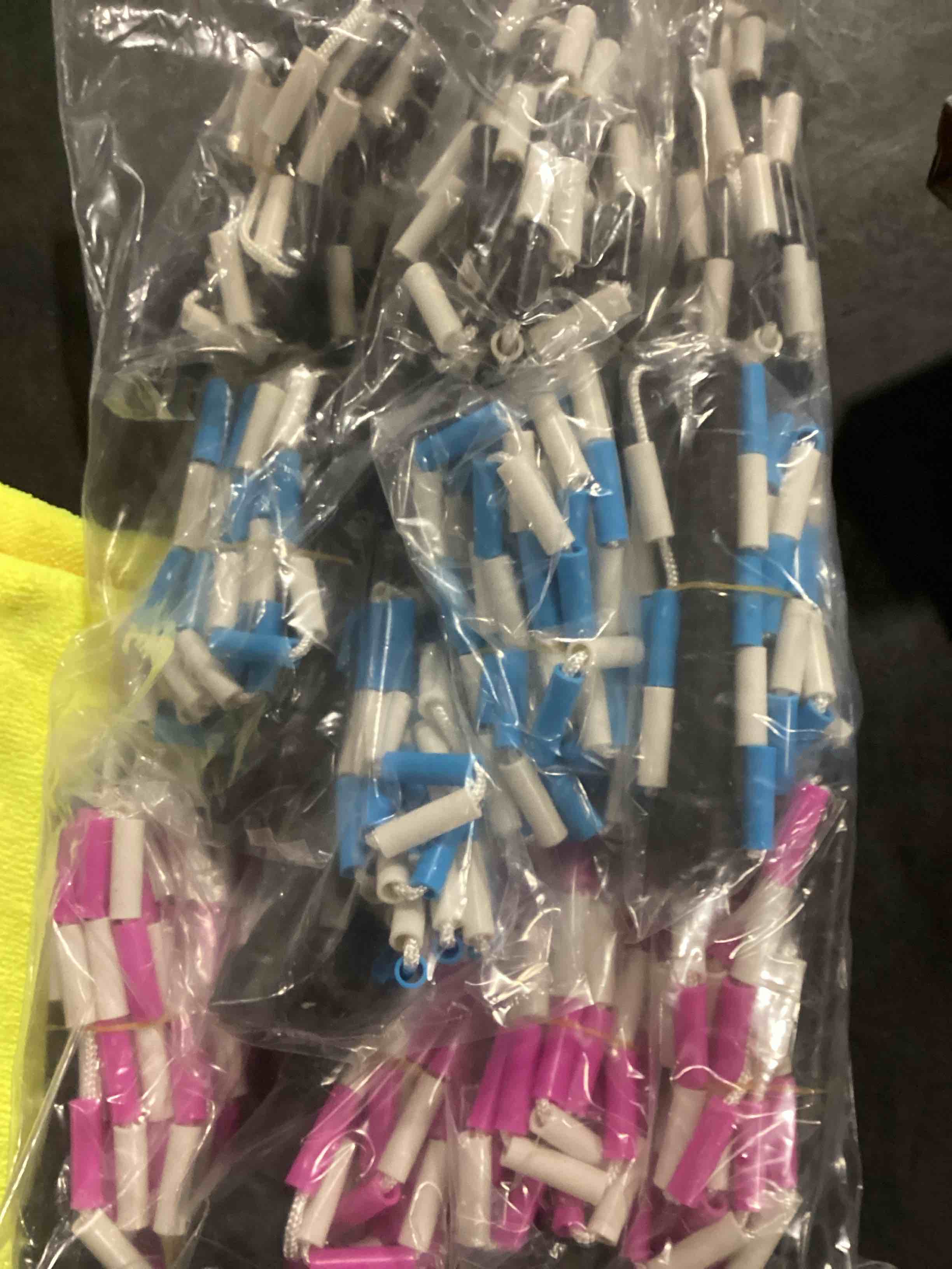 jump rope 12-pack - pink, blue, black and white skip ropes for exercise - outdoor jump rope for