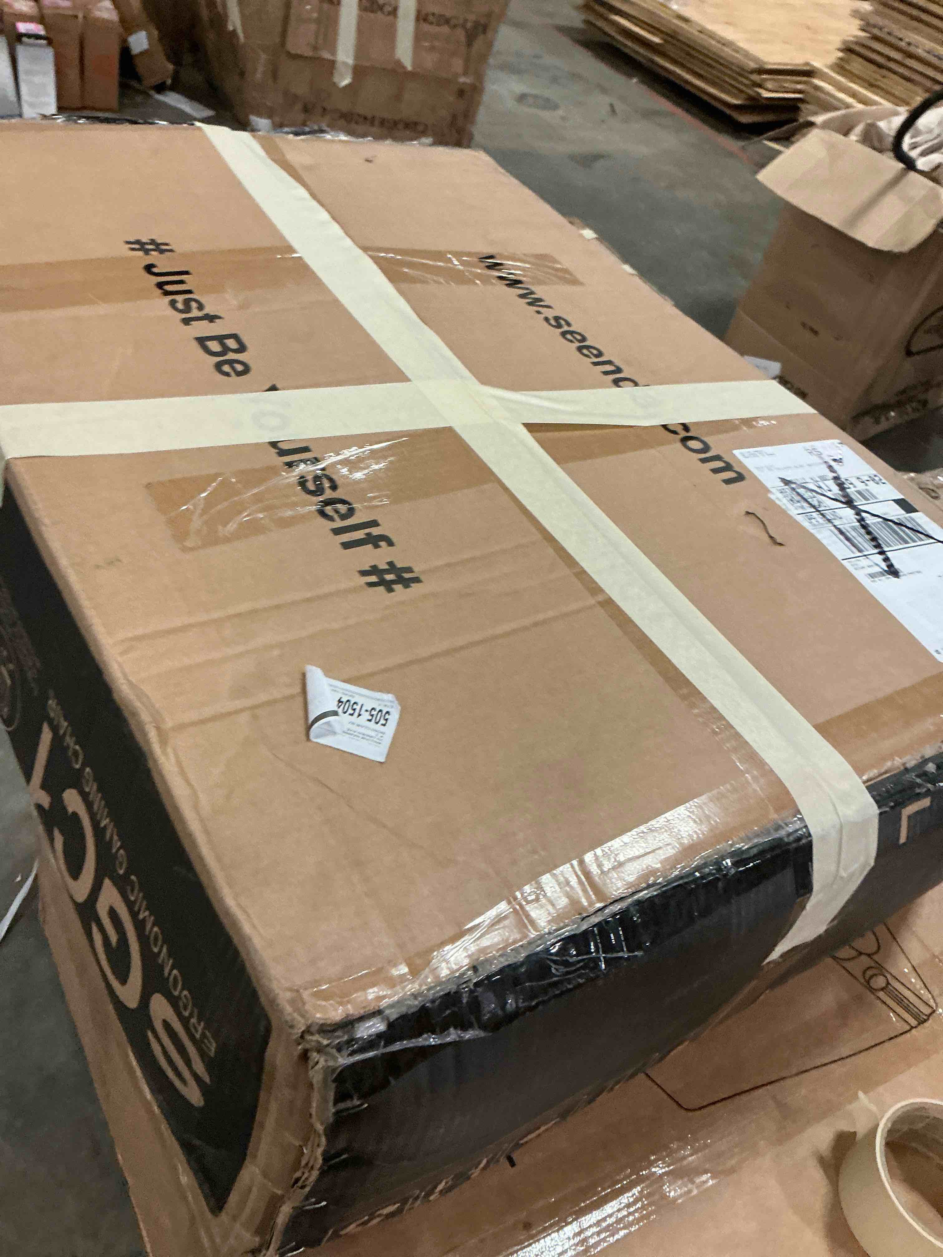 https://s3.amazonaws.com/lotting-images-prod/bidfta/GRA3252183_1758809969455.jpeg