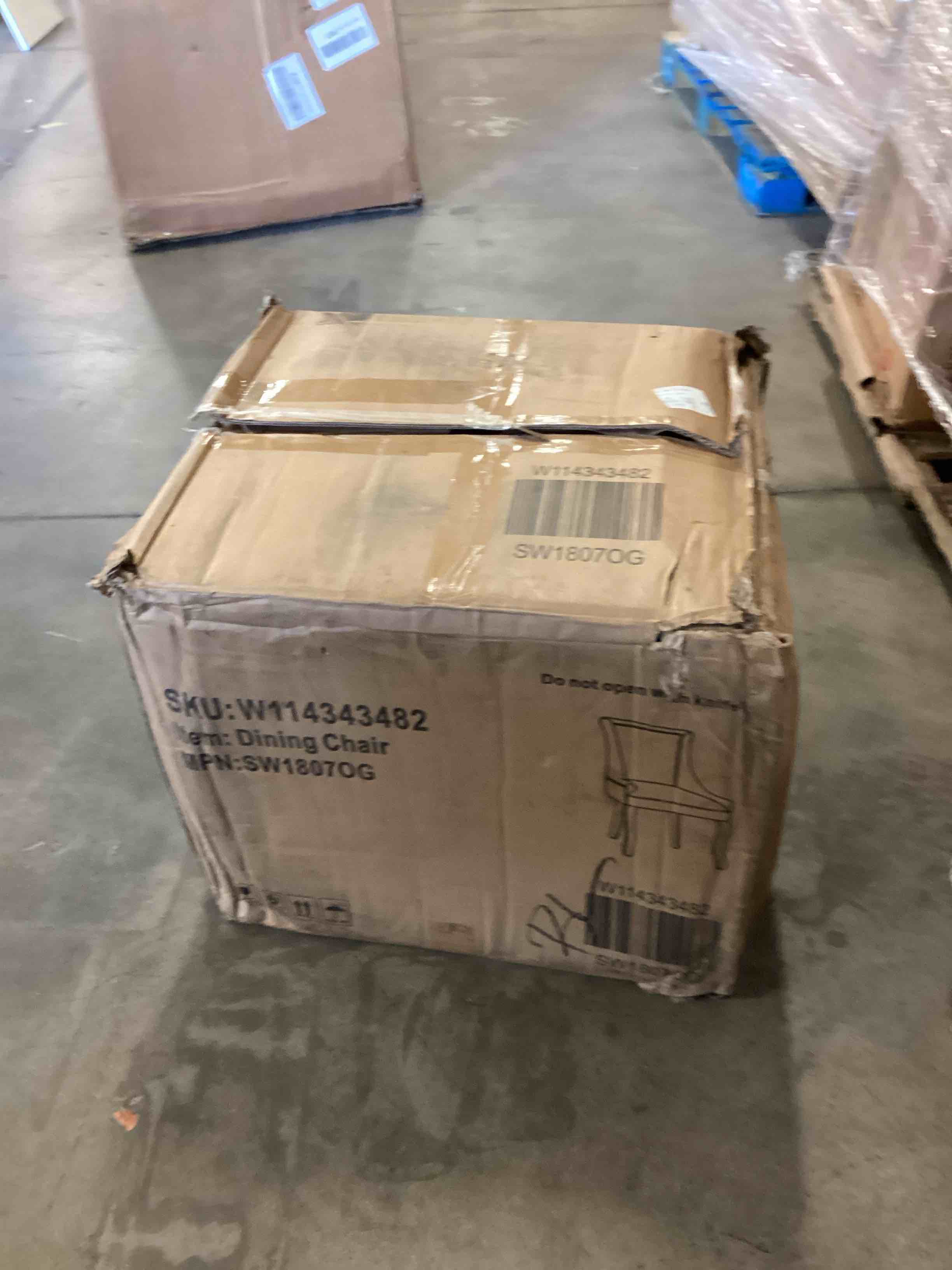 https://s3.amazonaws.com/lotting-images-prod/bidfta/GRA3252231_1758825691712.jpeg