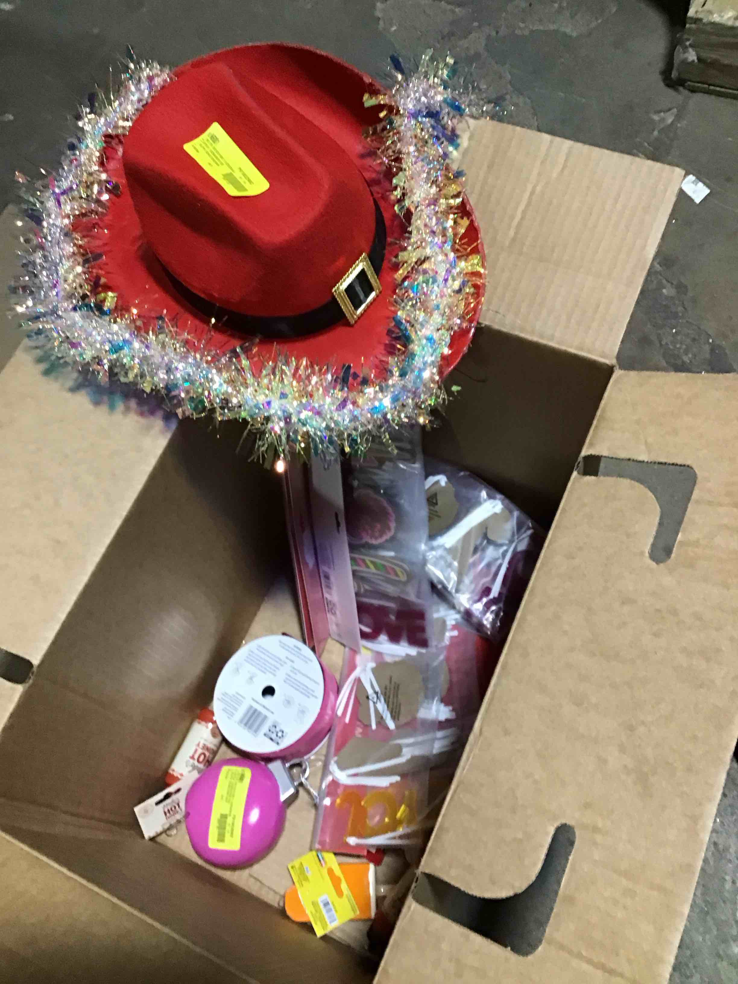 Box of variety  Christmas items