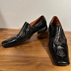 Men’s "CLIMATE" Black Leather Square Toe Cross Design Size 9