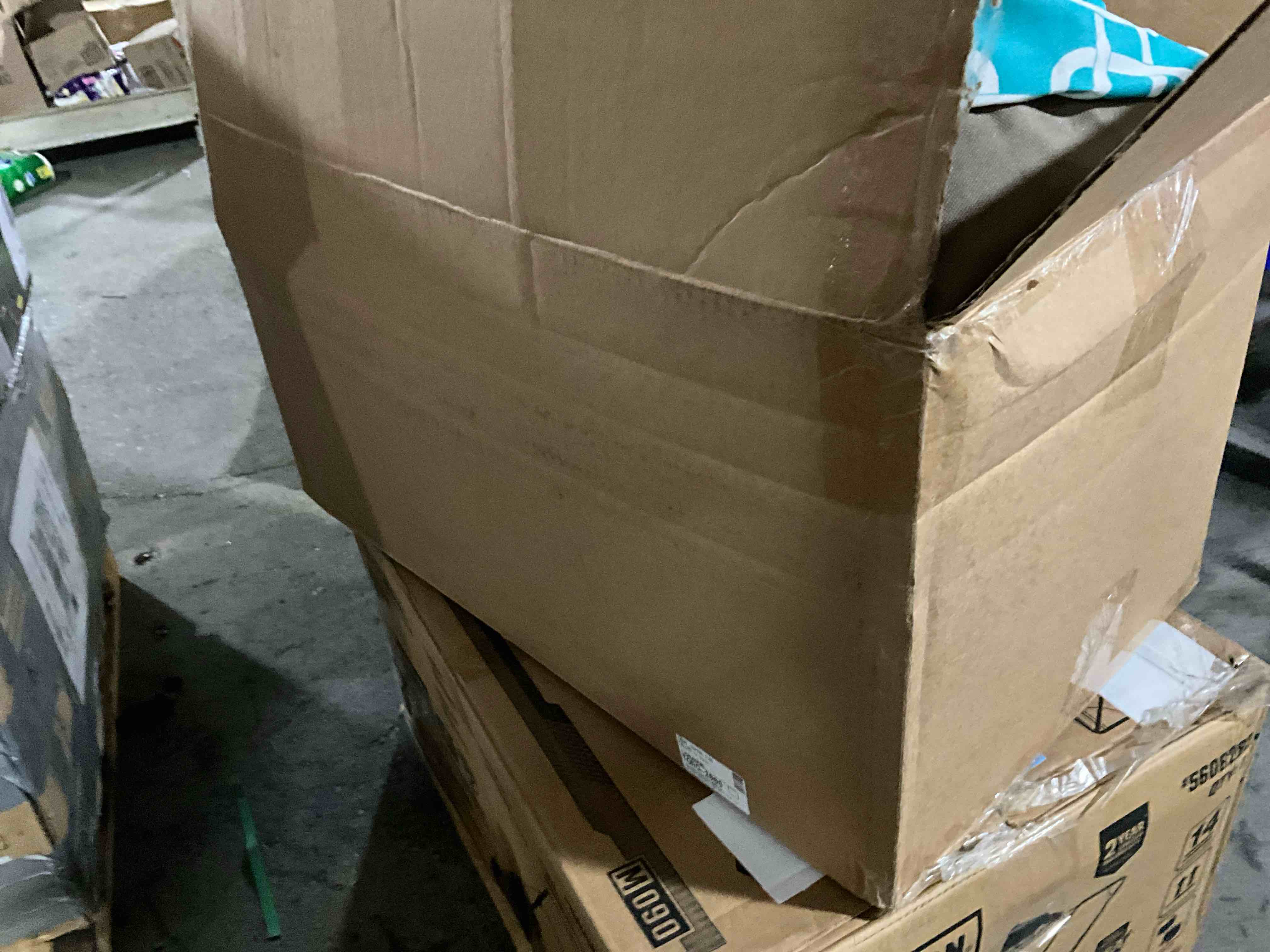 https://s3.amazonaws.com/lotting-images-prod/bidfta/GRA3271926_1760364033047.jpeg