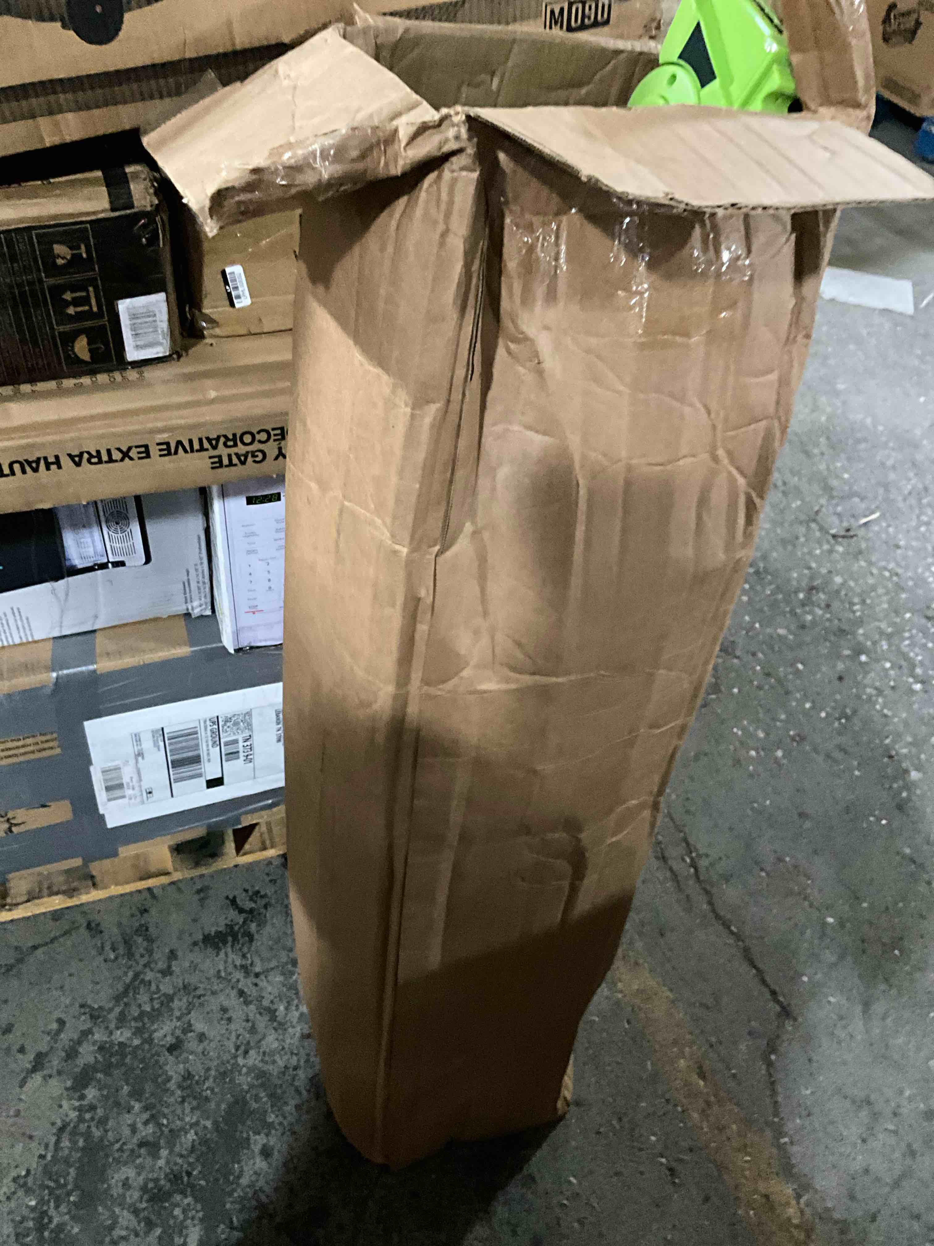 https://s3.amazonaws.com/lotting-images-prod/bidfta/GRA3271928_1760363578212.jpeg